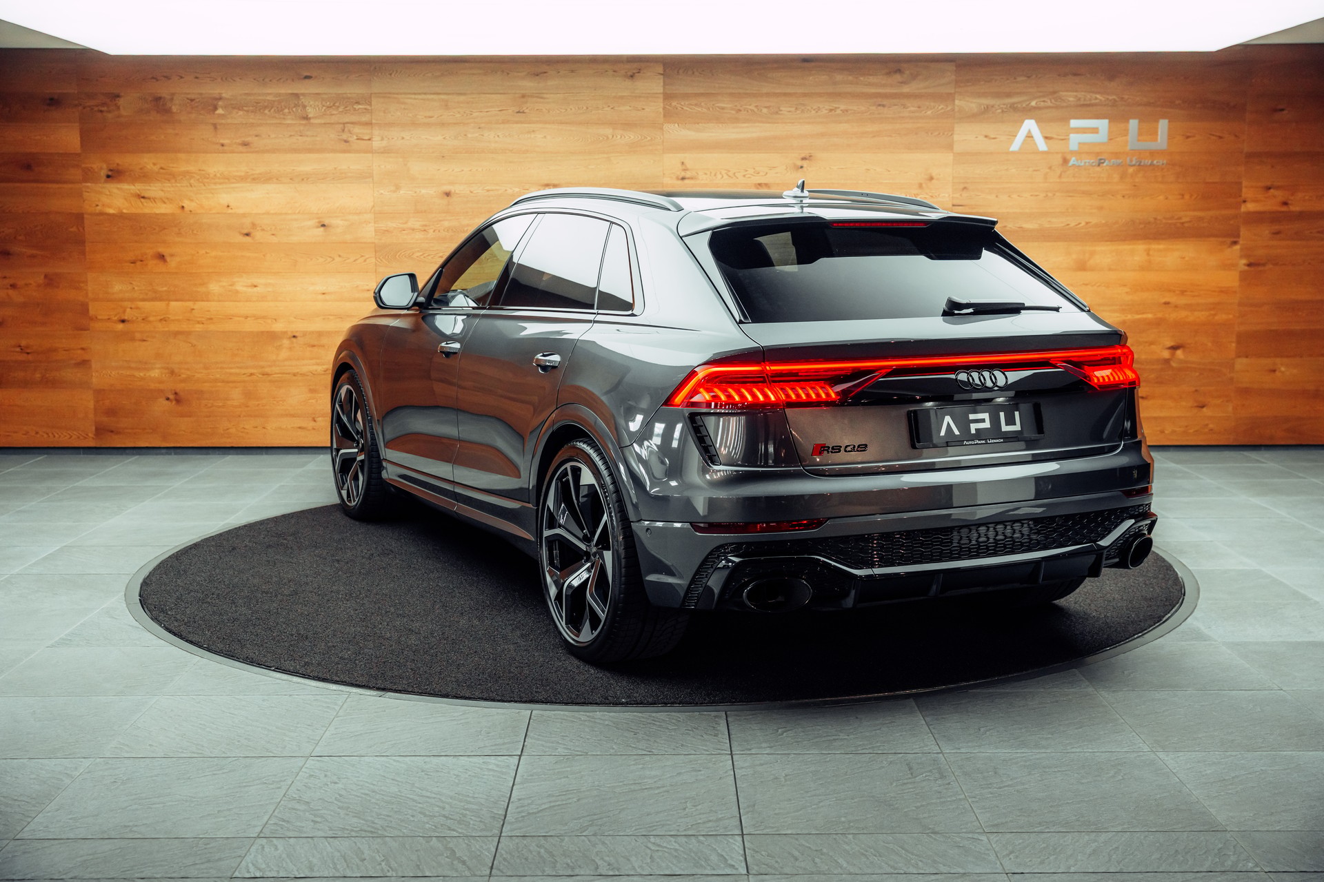 AUDI RSQ8 quattro tiptronic-image-2