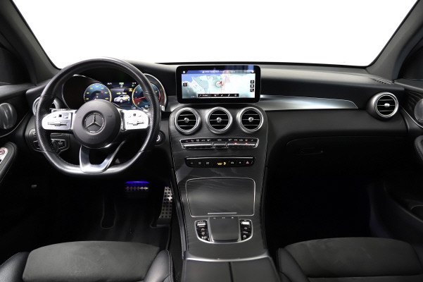 MERCEDES-BENZ GLC 200 AMG Line 4Matic-image-9