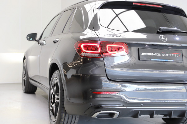 MERCEDES-BENZ GLC 200 AMG Line 4Matic-image-3