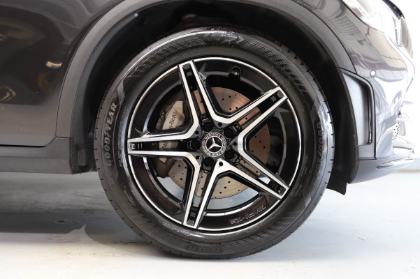 MERCEDES-BENZ GLC 200 AMG Line 4Matic-image-12