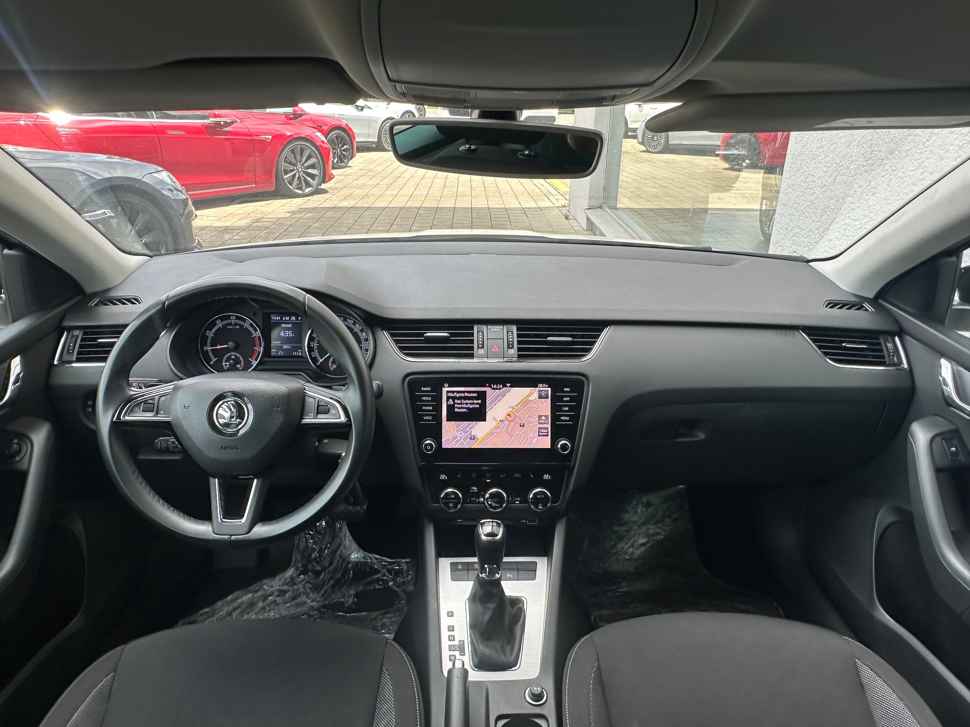 SKODA Octavia Combi 1.5 TSI Ambition DSG-image-7