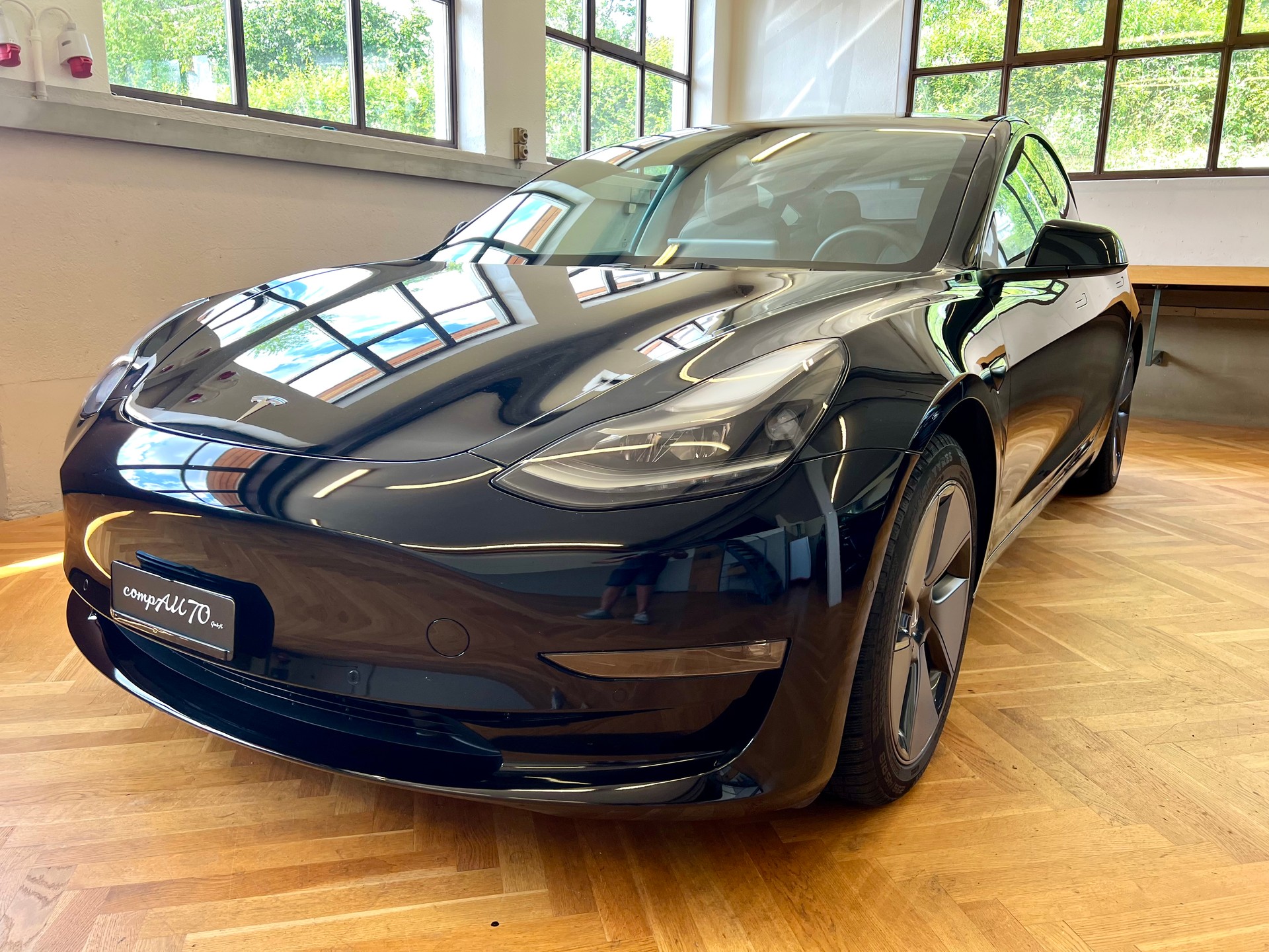 TESLA Model 3 Long Range Dual Motor AWD *Facelift-image-13