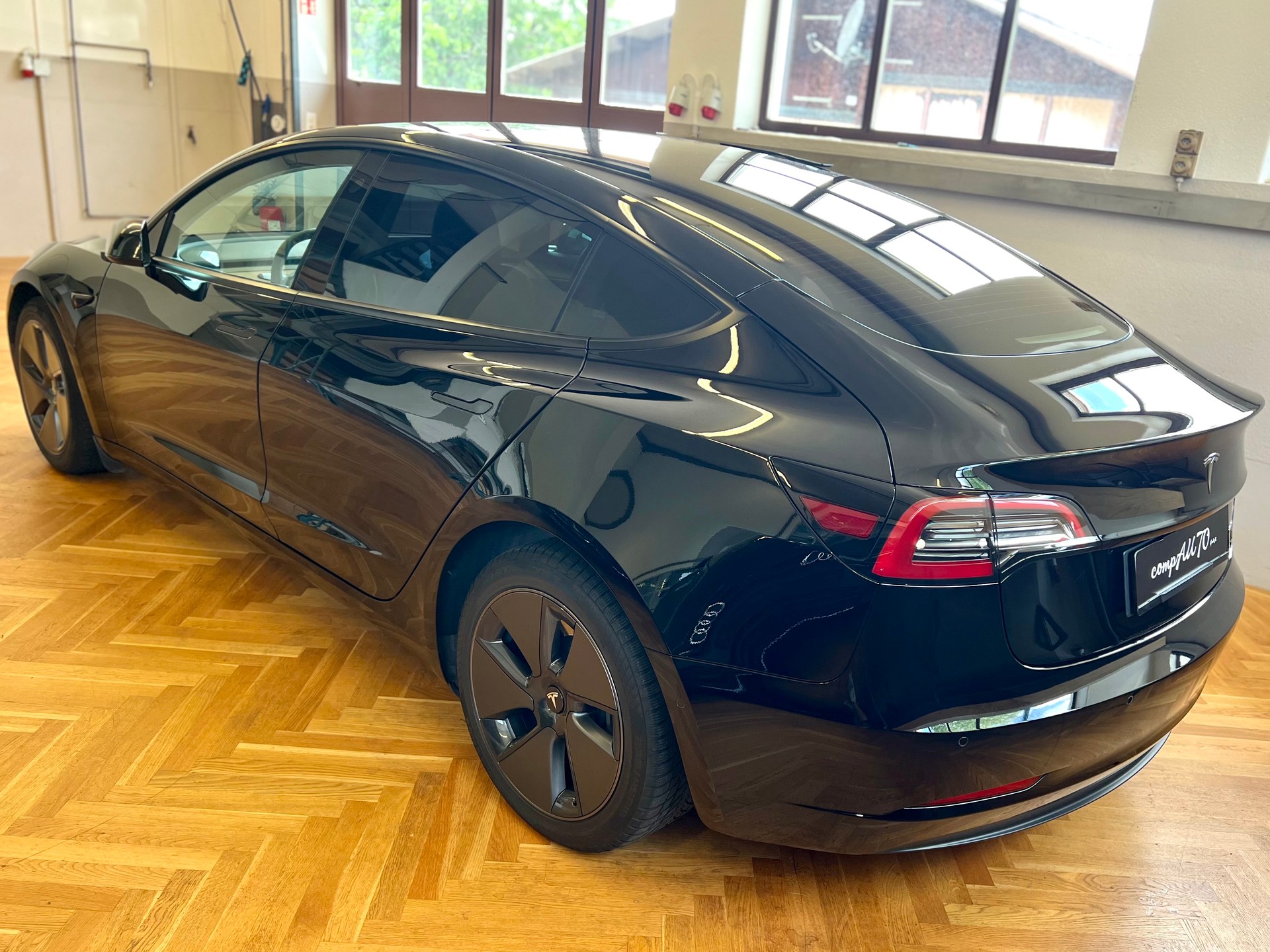 TESLA Model 3 Long Range Dual Motor AWD *Facelift-image-6