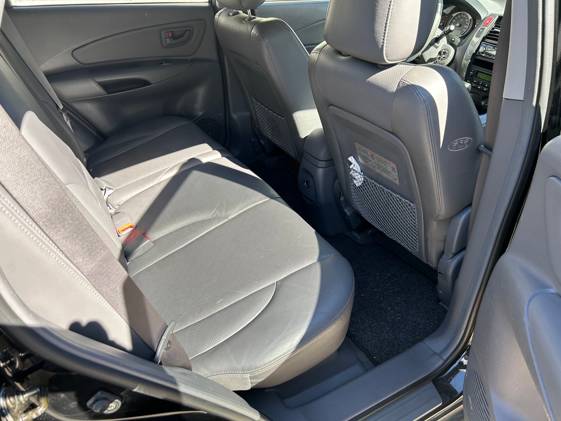 HYUNDAI Tucson 2.7 V6 GLS 4WD-image-15