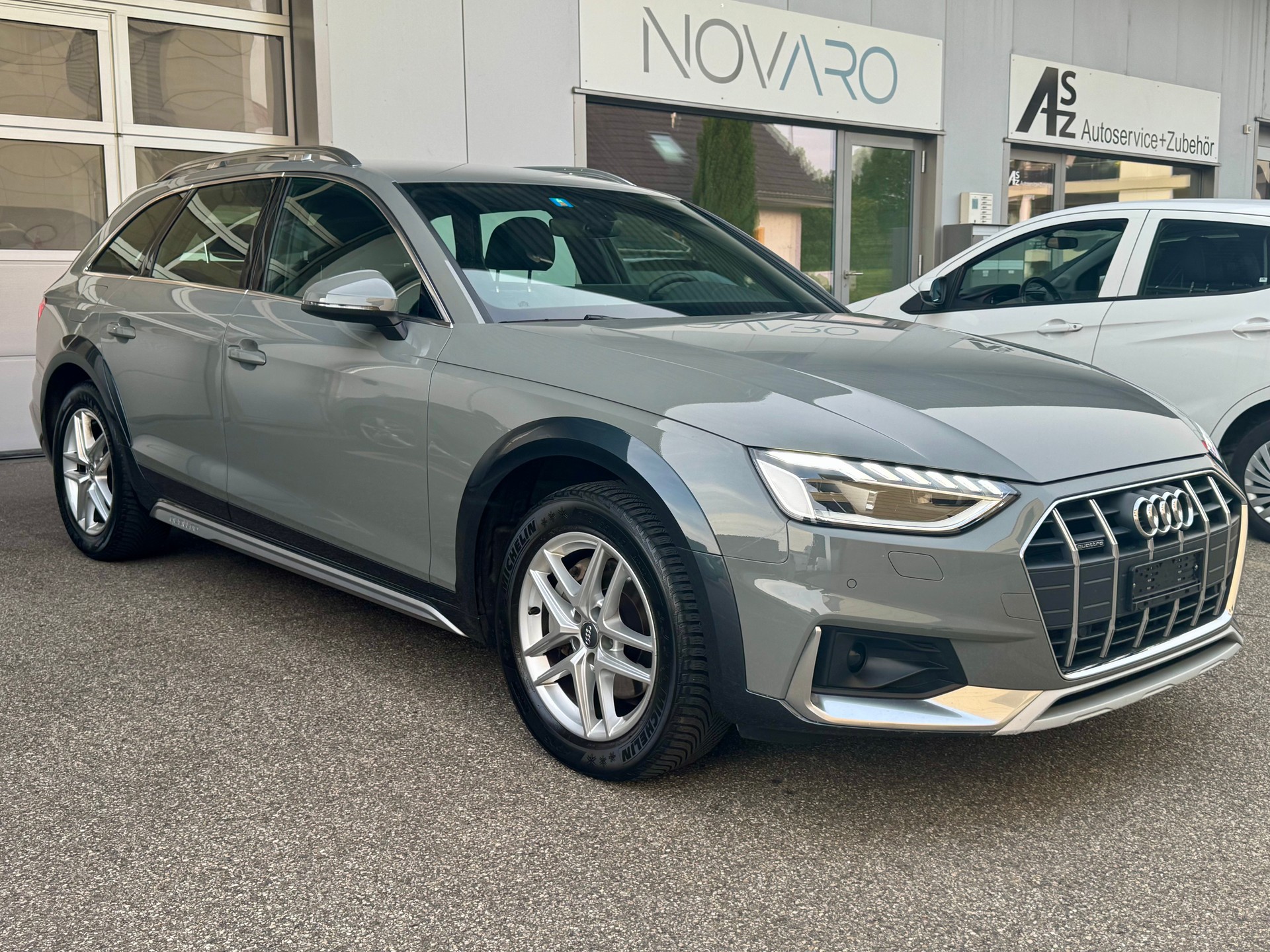 AUDI A4 allroad 40 TDI quattro tiptronic-image-0