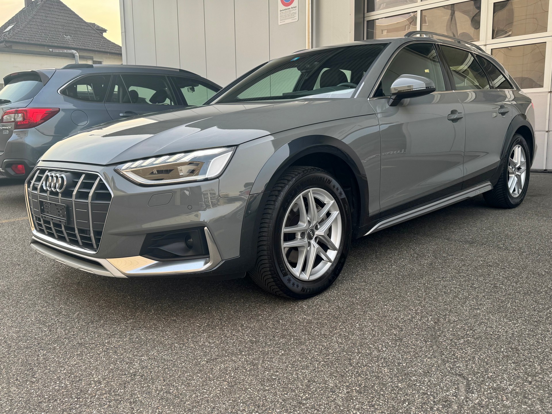 AUDI A4 allroad 40 TDI quattro tiptronic-image-1