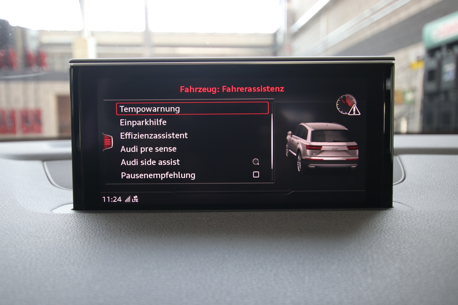 AUDI Q7 *S-Line* 3.0 TDI quattro tiptronic *7-Sitzplätze*-image-19