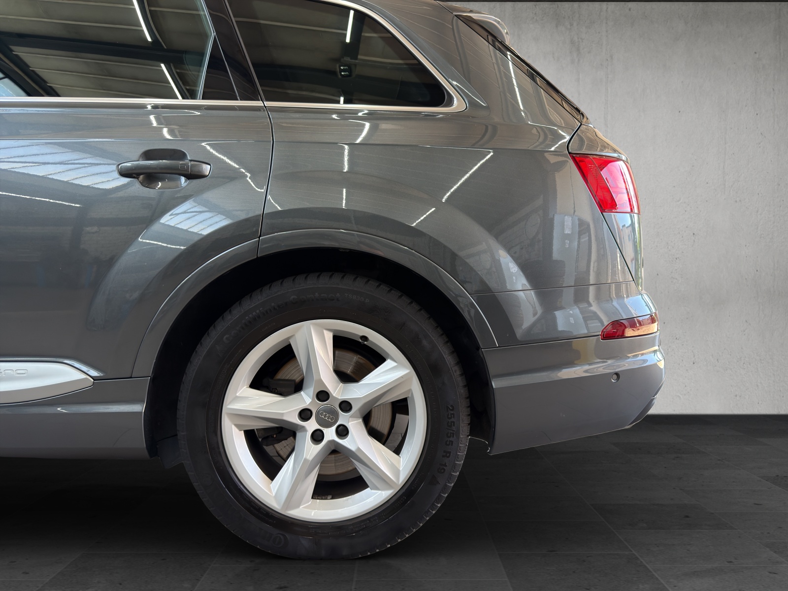 AUDI Q7 *S-Line* 3.0 TDI quattro tiptronic *7-Sitzplätze*-image-7
