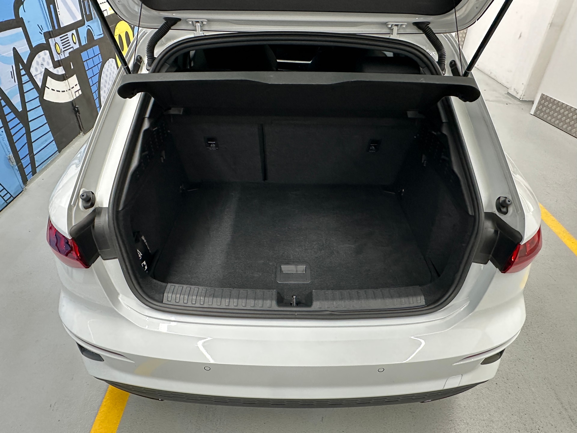 AUDI A3 Sportback 35 TFSI S line S-tronic-image-5