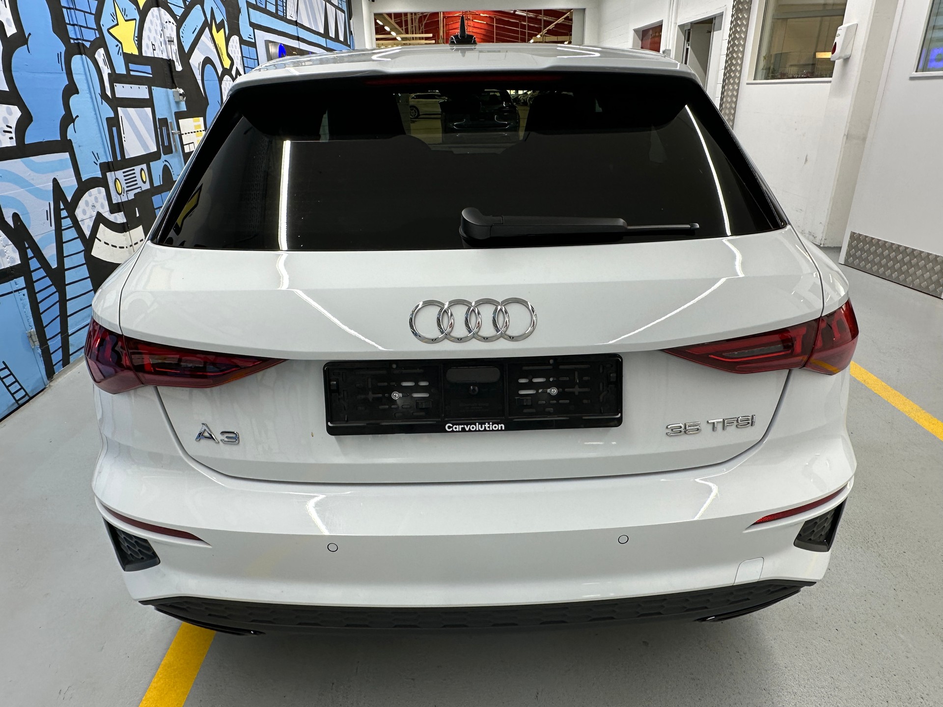 AUDI A3 Sportback 35 TFSI S line S-tronic-image-4