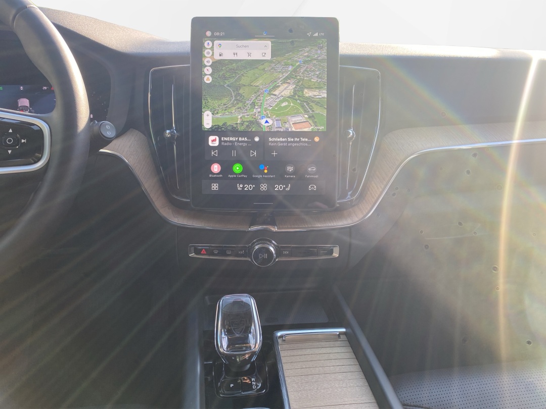 VOLVO XC60 B5 Benzin Mild Hybrid AWD Plus Dark Geartronic-image-13