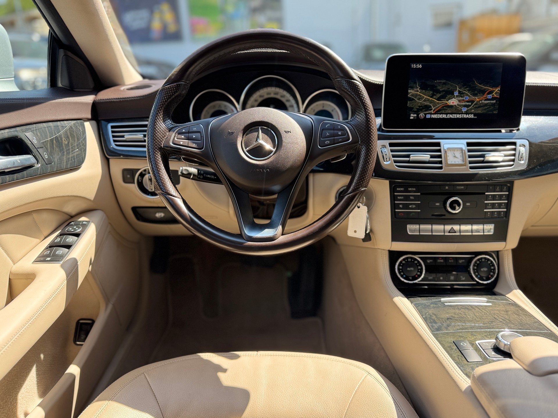 MERCEDES-BENZ CLS 250 BlueTEC 4Matic 7G-Tronic-image-10