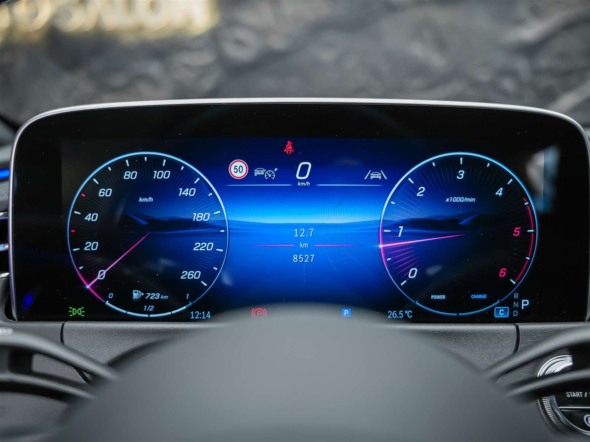 MERCEDES-BENZ E 220 d AMG Line 4matic Kombi-image-27