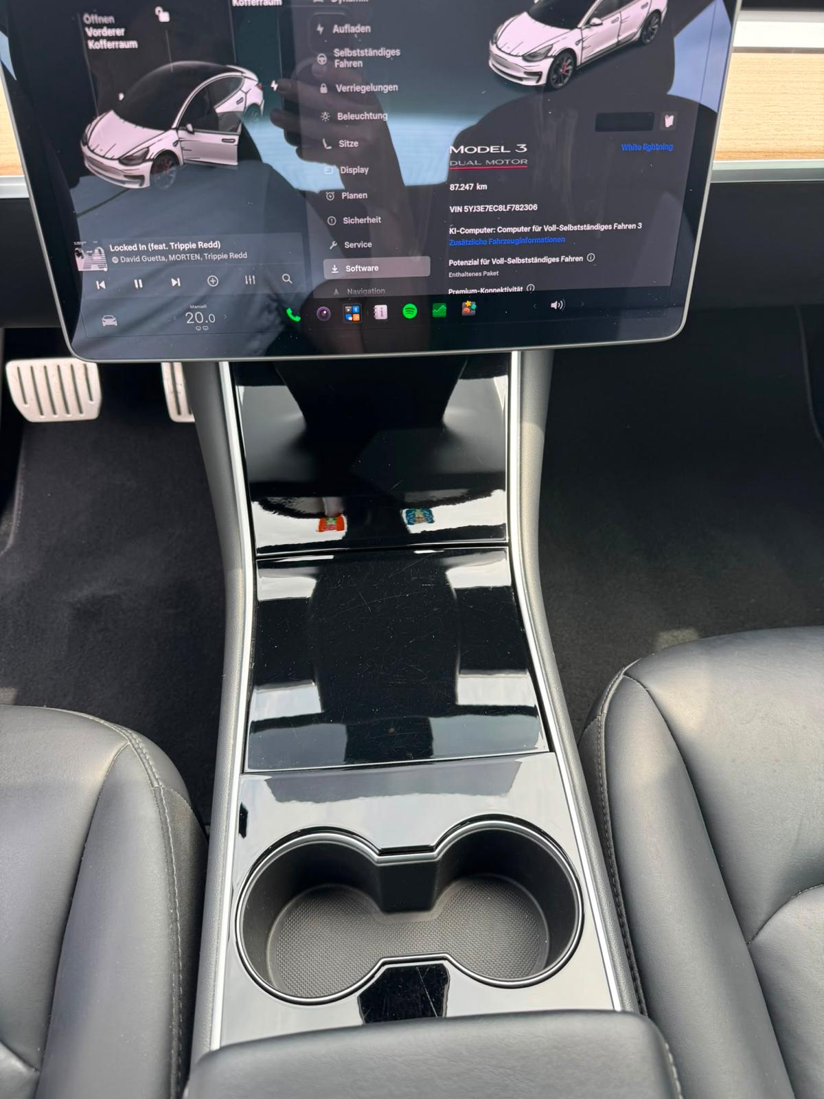 TESLA Performance D-image-2