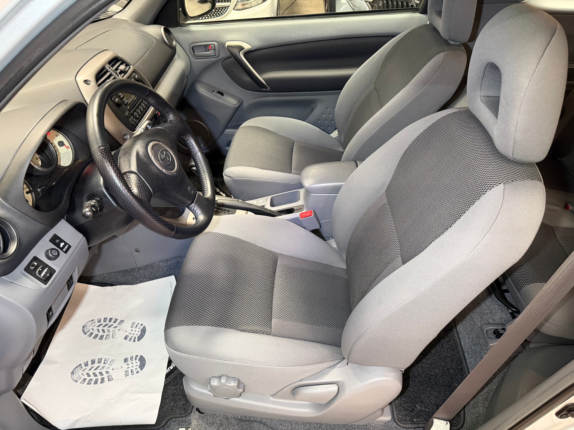 TOYOTA RAV-4 2.0 16V Linea Sol-image-14
