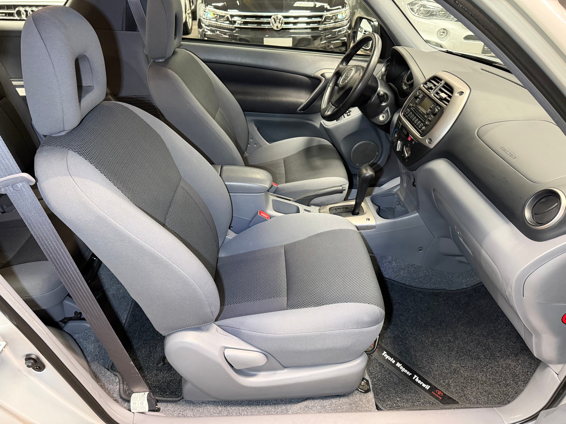 TOYOTA RAV-4 2.0 16V Linea Sol-image-19