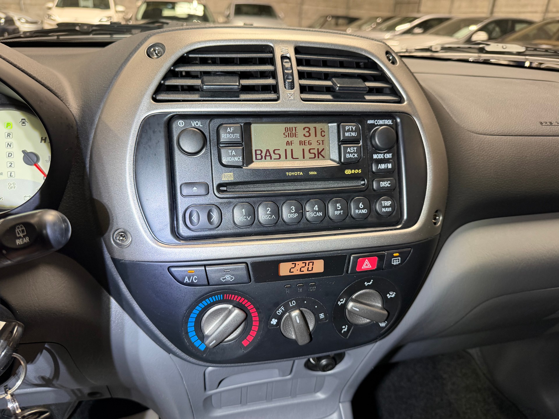 TOYOTA RAV-4 2.0 16V Linea Sol-image-18