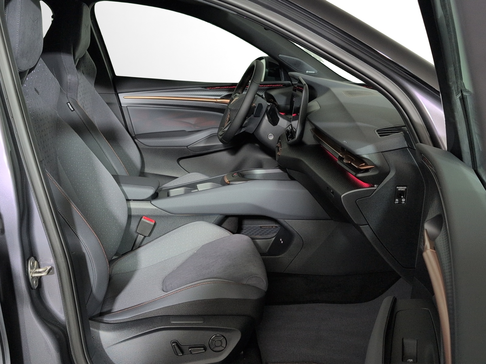 CUPRA Raval 52 kWh Dynamic+ Launch Edition-image-6