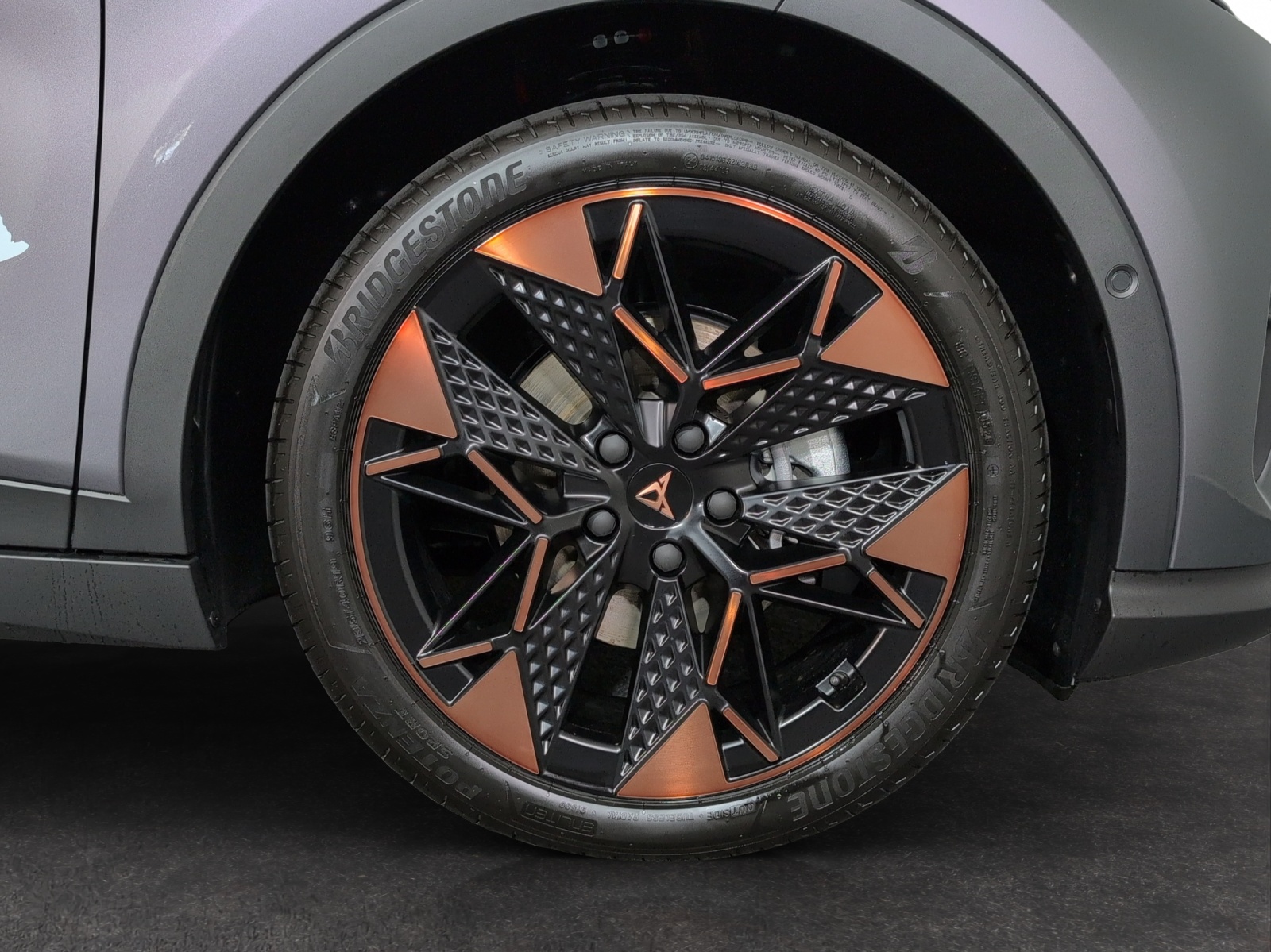 CUPRA Raval 52 kWh Dynamic+ Launch Edition-image-4