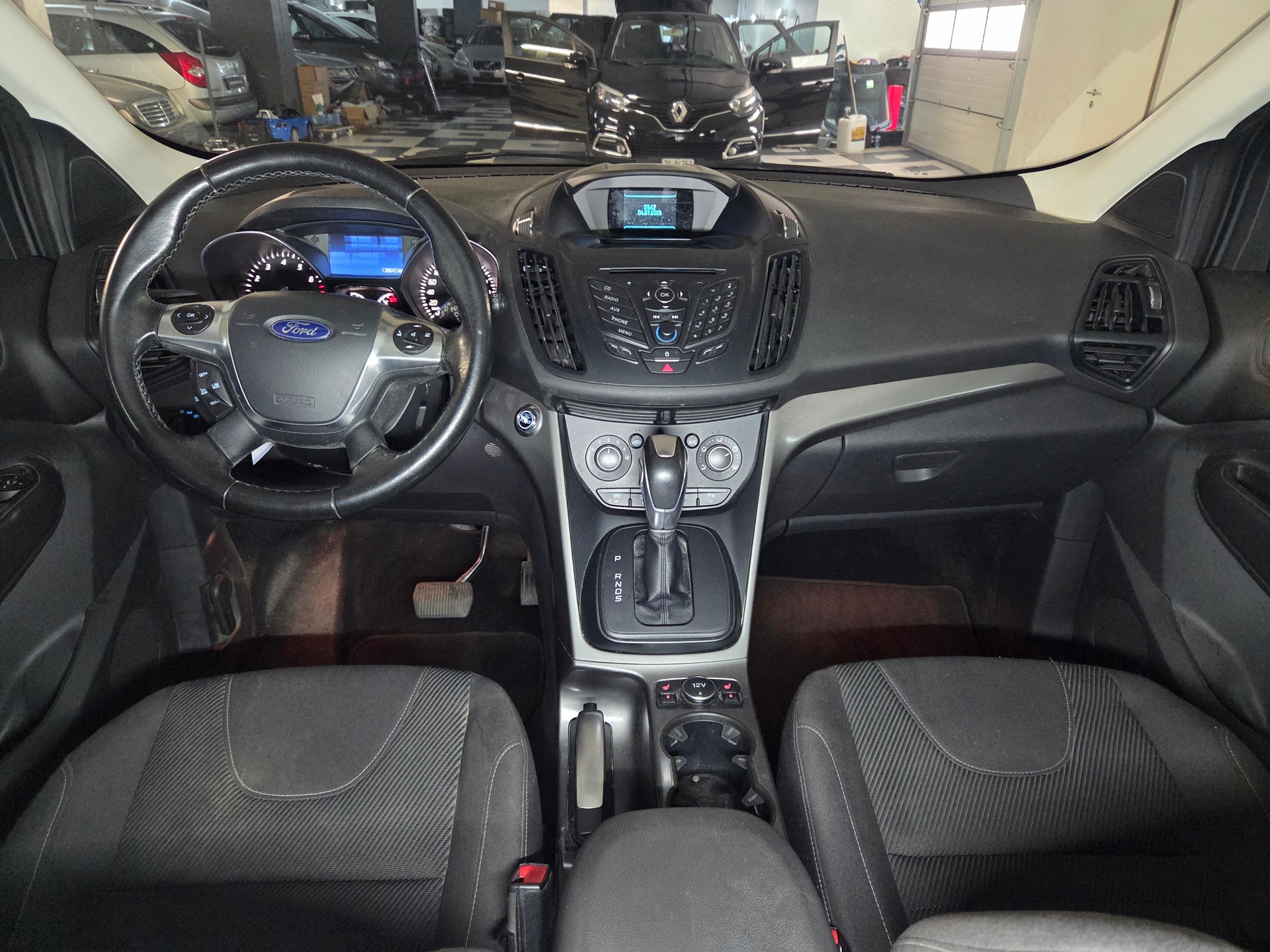 FORD Kuga 1.6 SCTi Carving 4WD Automatic-image-12