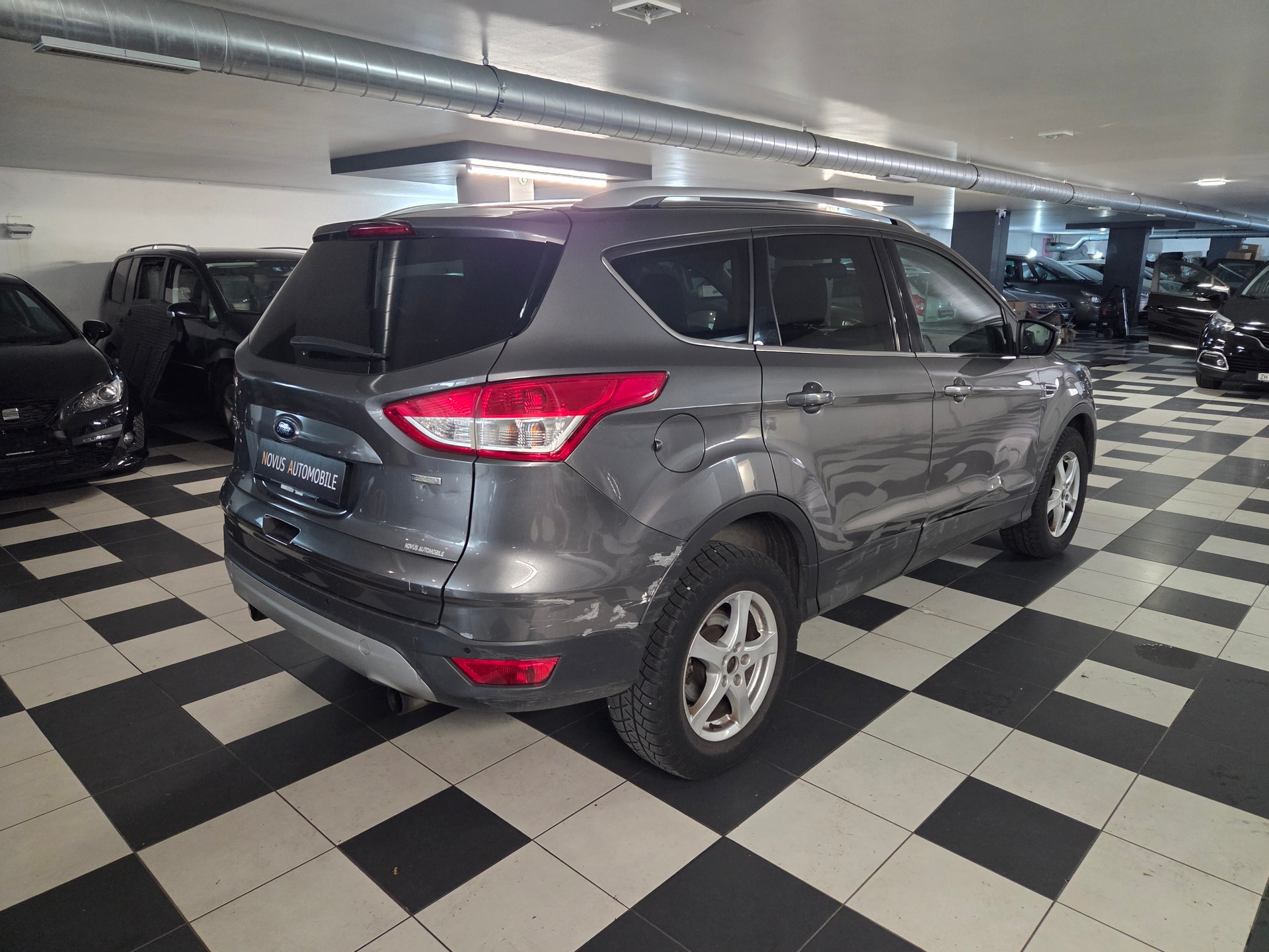 FORD Kuga 1.6 SCTi Carving 4WD Automatic-image-3