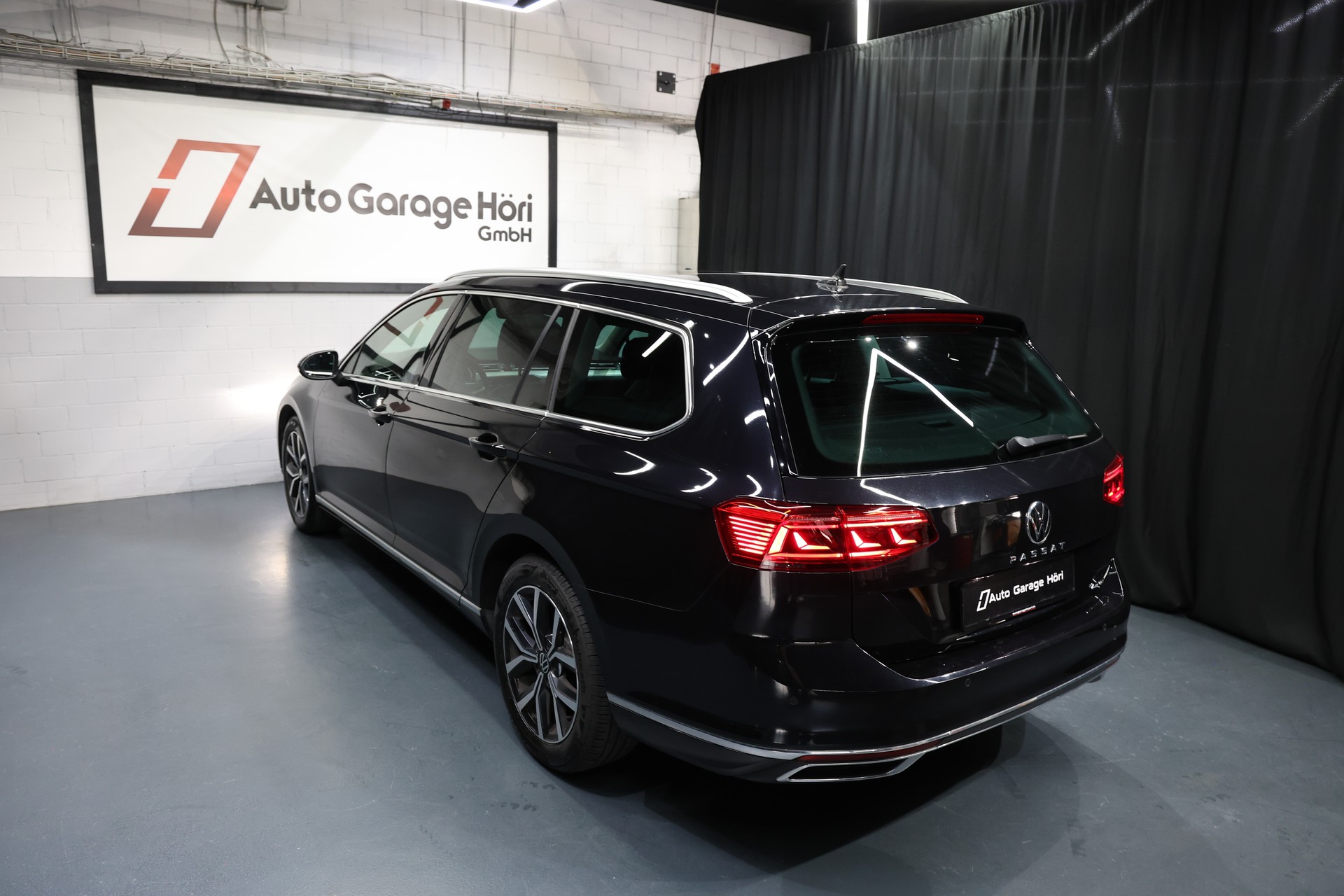 VW Passat 2.0 TDI BMT Highline 4Motion DSG Vollausstattung 200PS-image-18