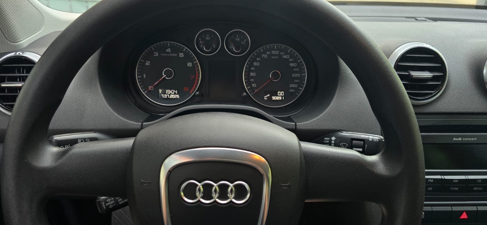AUDI A3 Sportback 1.8 TFSI Ambiente quattro-image-10