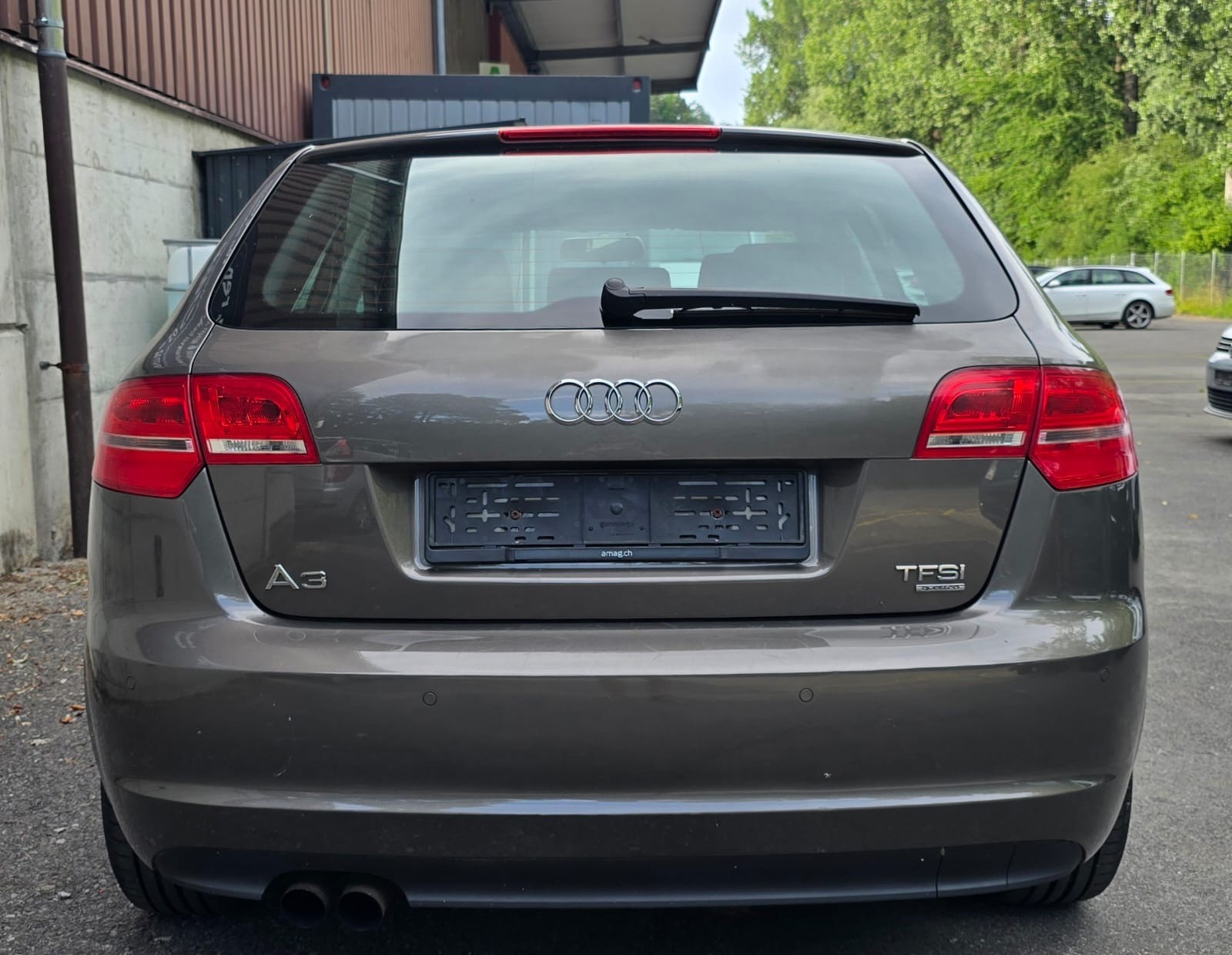 AUDI A3 Sportback 1.8 TFSI Ambiente quattro-image-4