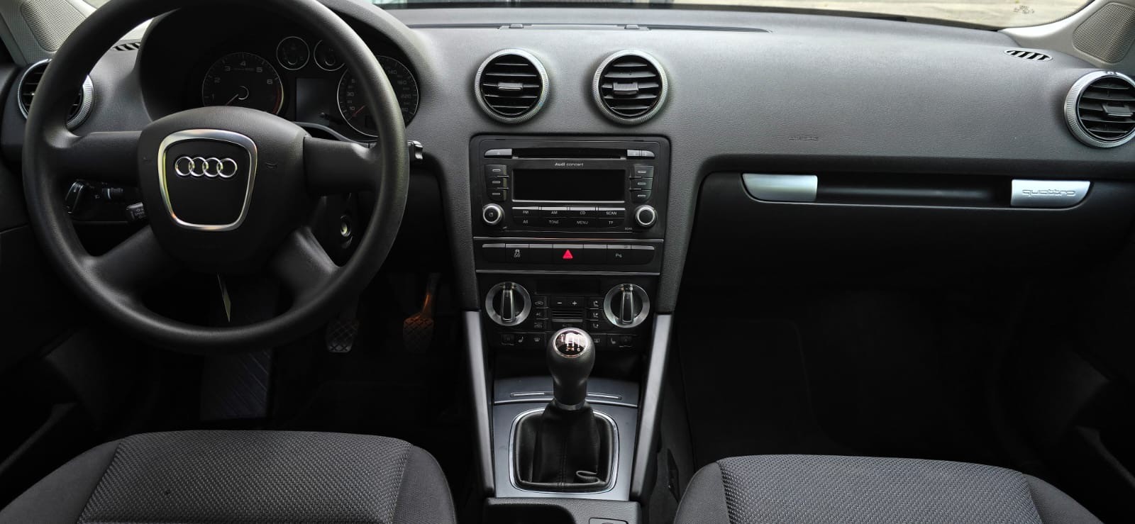 AUDI A3 Sportback 1.8 TFSI Ambiente quattro-image-8