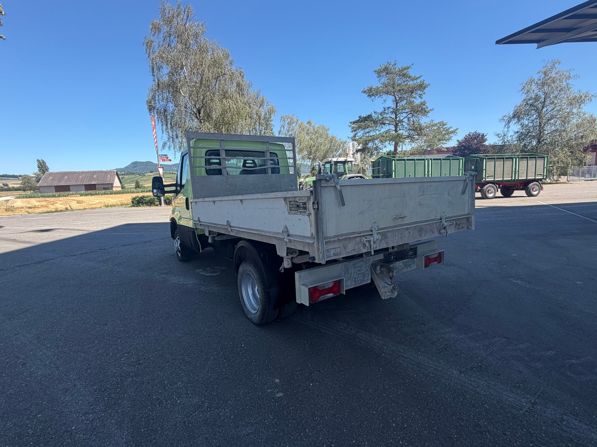 IVECO 35 C 15 Daily-image-11