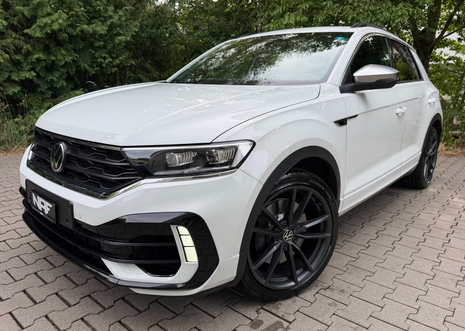 VW T-Roc 2.0 TSI R DSG 4Motion-image-0