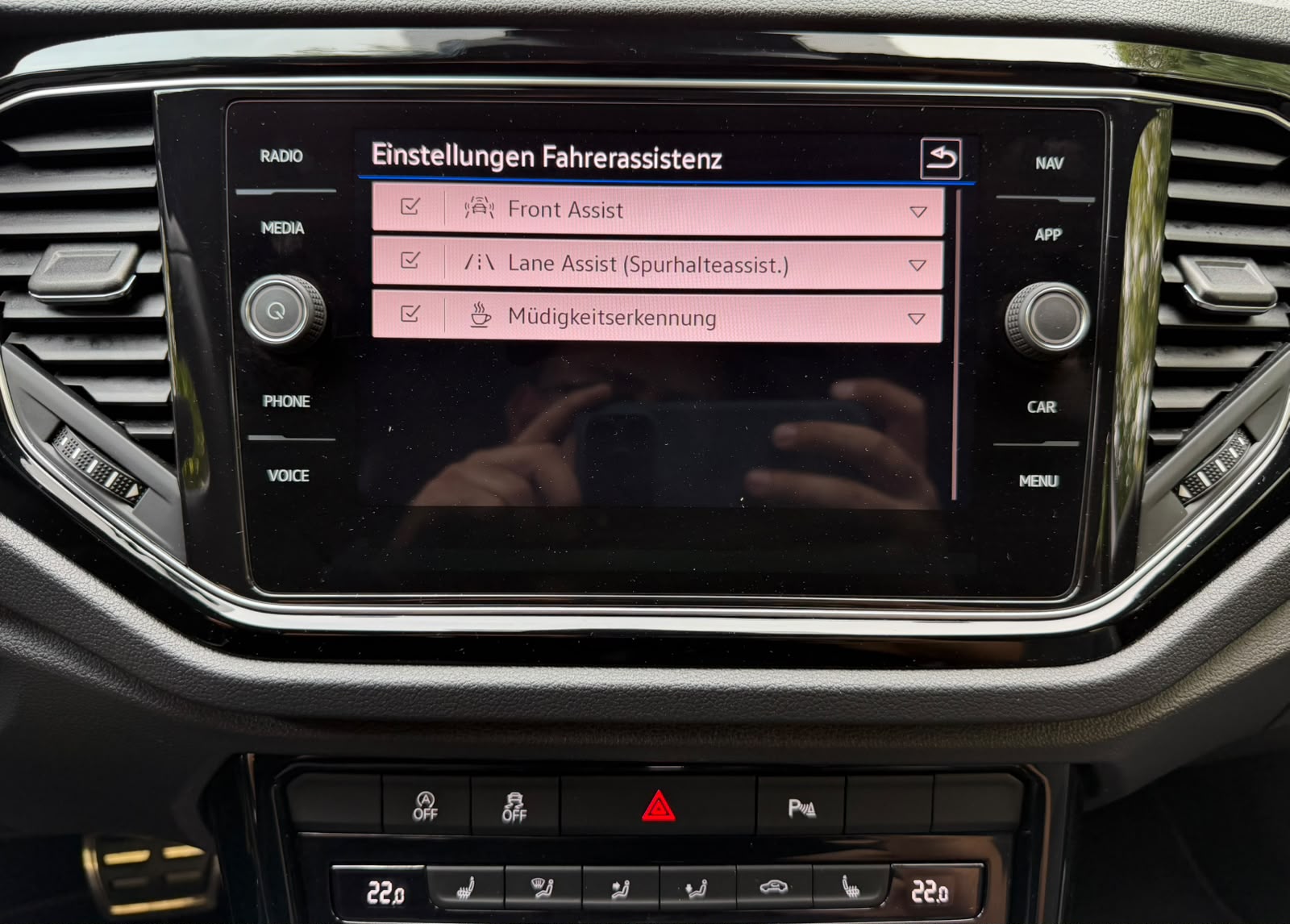 VW T-Roc 2.0 TSI R DSG 4Motion-image-24