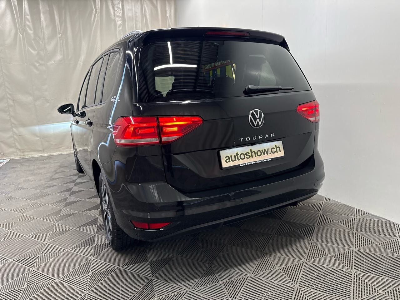VW Touran 1.5 TSI EVO Goal 7-Sitze-image-13