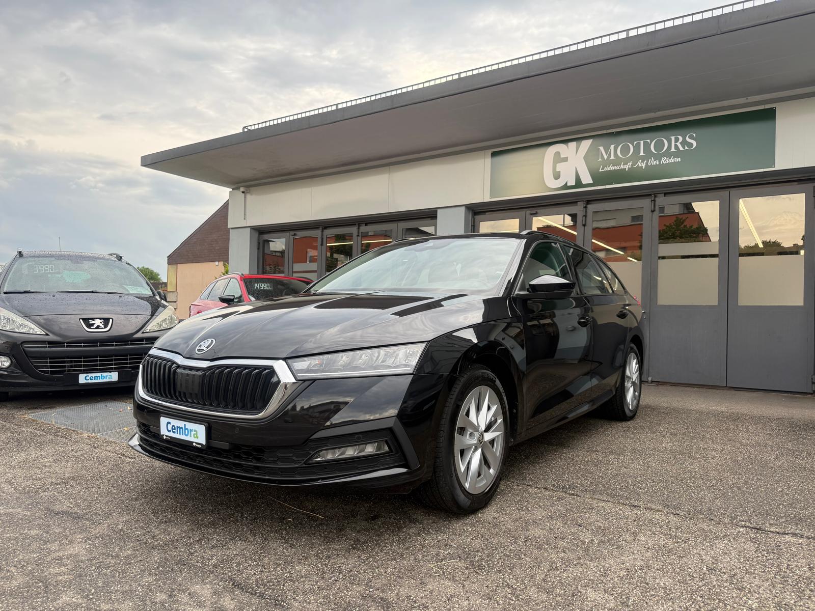 SKODA Octavia Combi 1.5 TSI mHEV DSG Ambition-image-0