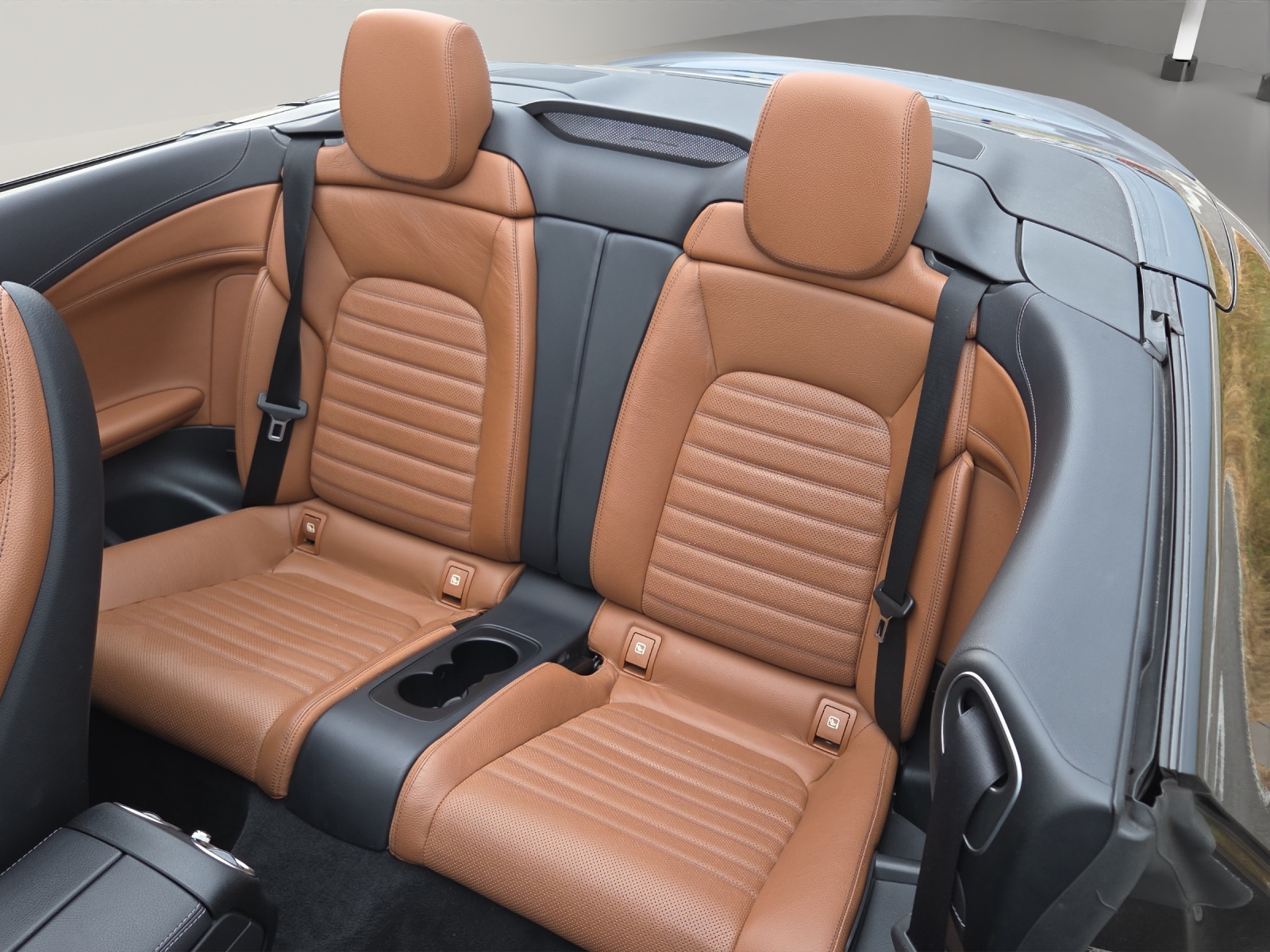 MERCEDES-BENZ C 43 Cabriolet AMG 4Matic 9G-Tronic-image-11