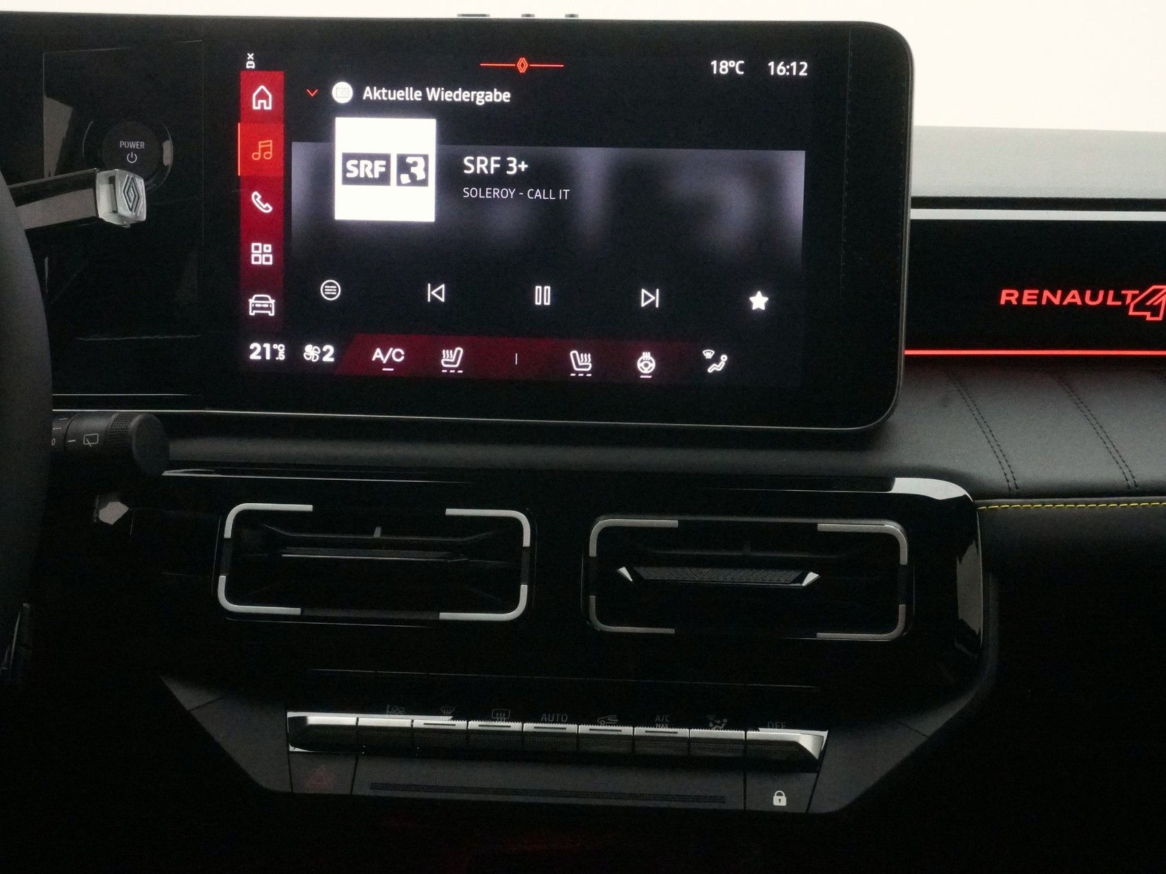 RENAULT R4 E-Tech Comfort Range iconic-image-19