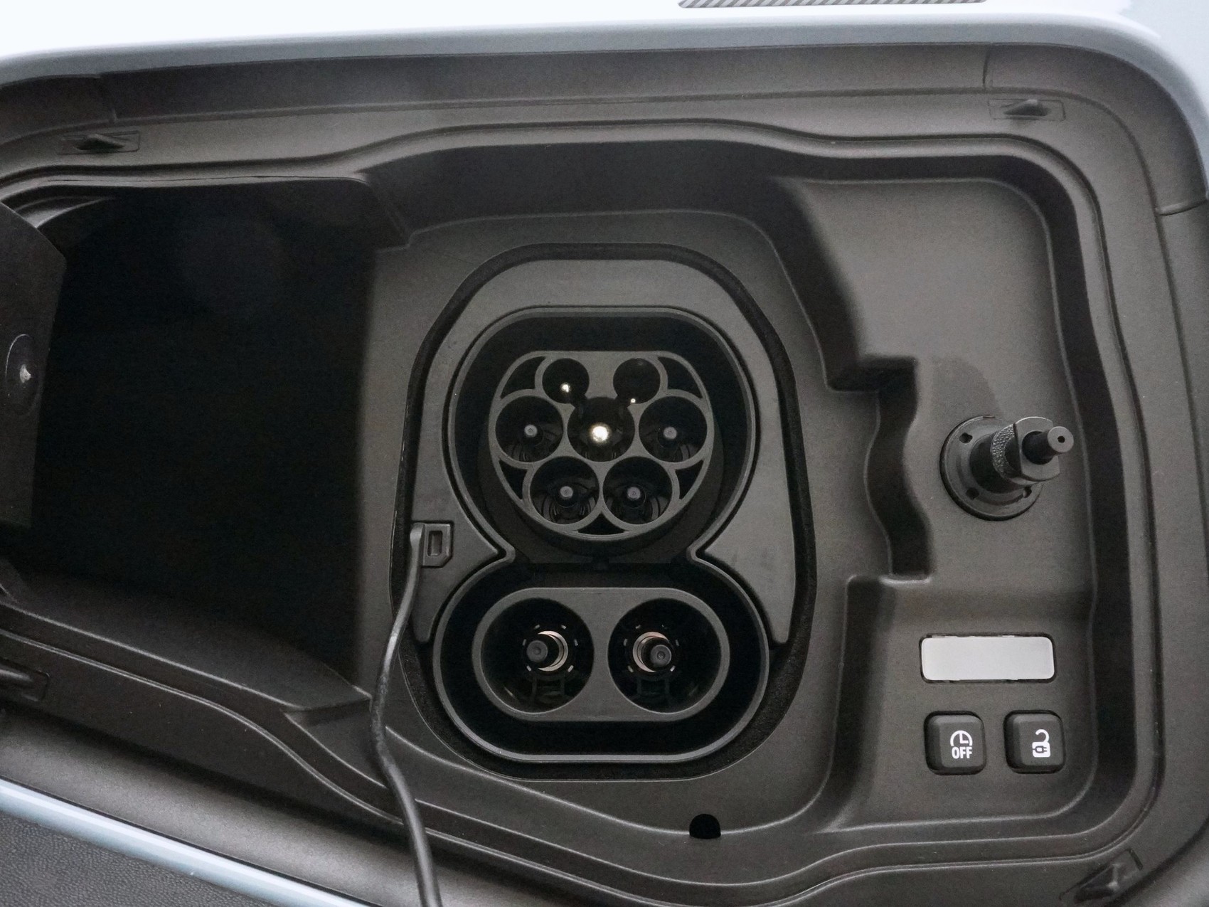 RENAULT R4 E-Tech Comfort Range iconic-image-21