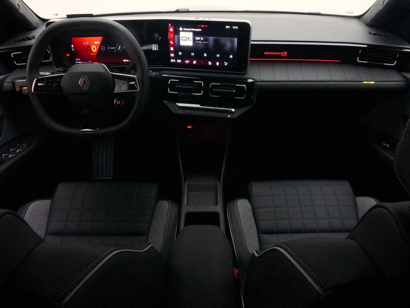 RENAULT R4 E-Tech Comfort Range iconic-image-10