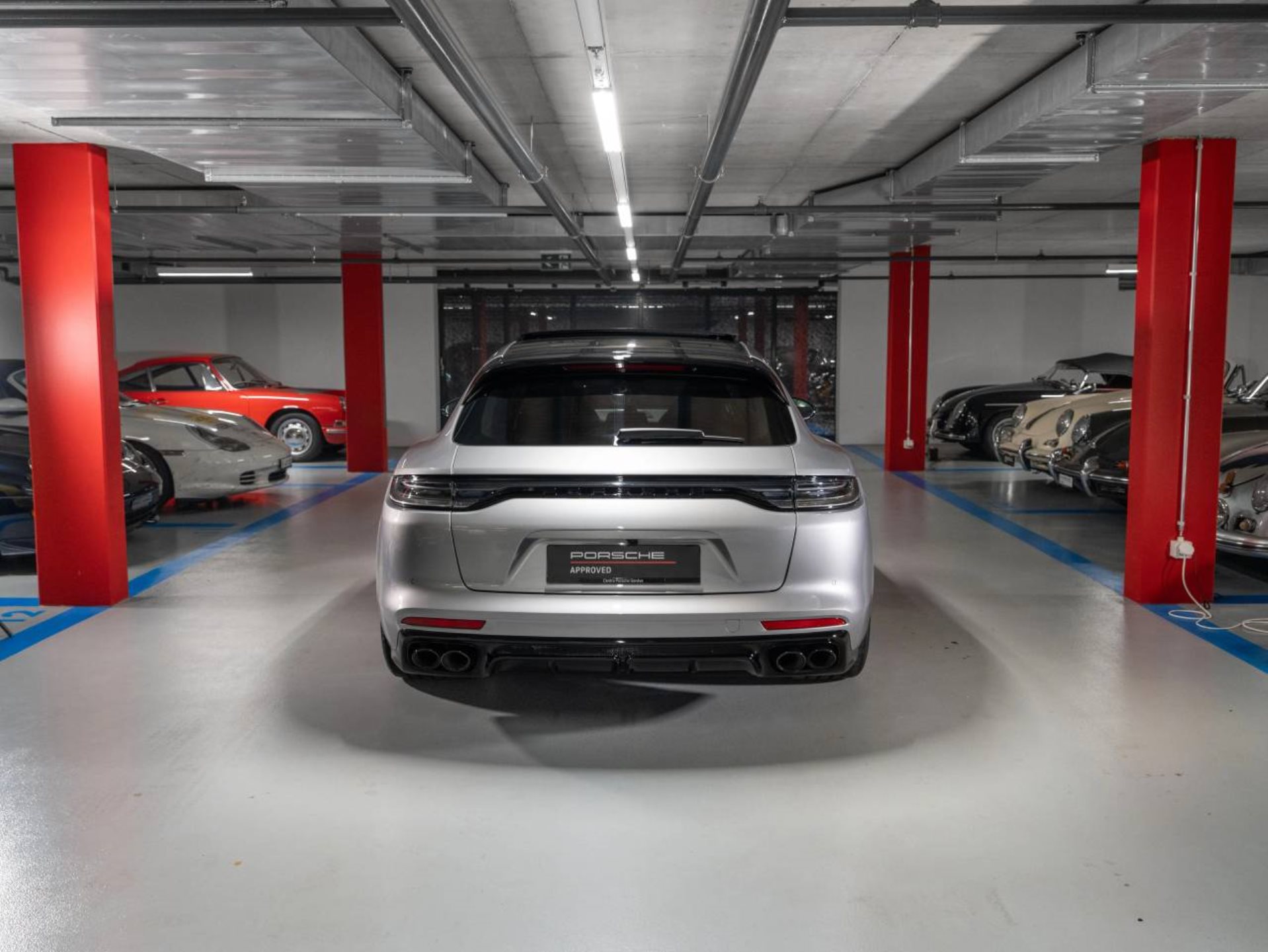 PORSCHE Panamera 4 E-Hybrid Sport Turismo Platinum Edition (MY23)-image-6