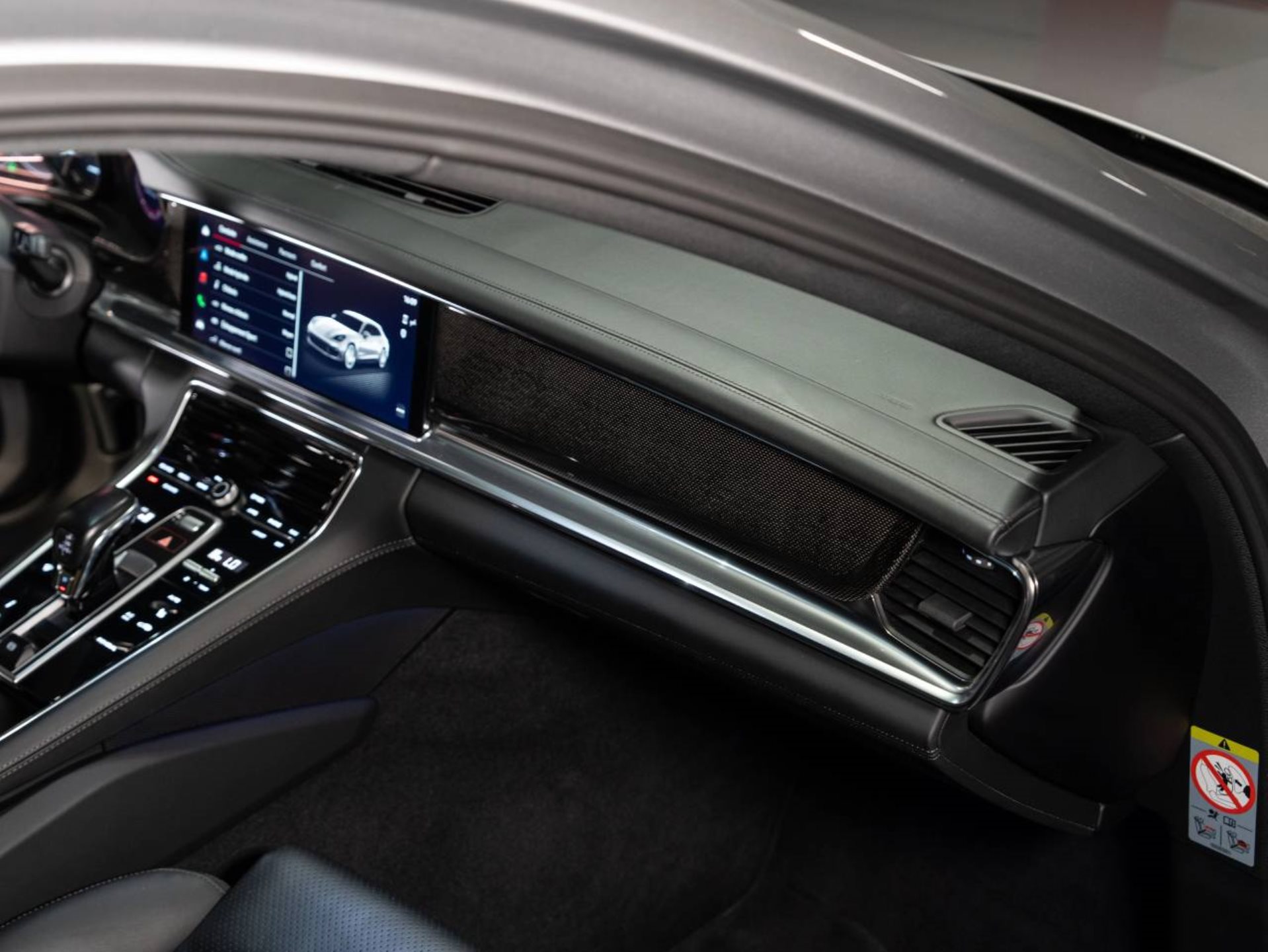 PORSCHE Panamera 4 E-Hybrid Sport Turismo Platinum Edition (MY23)-image-12