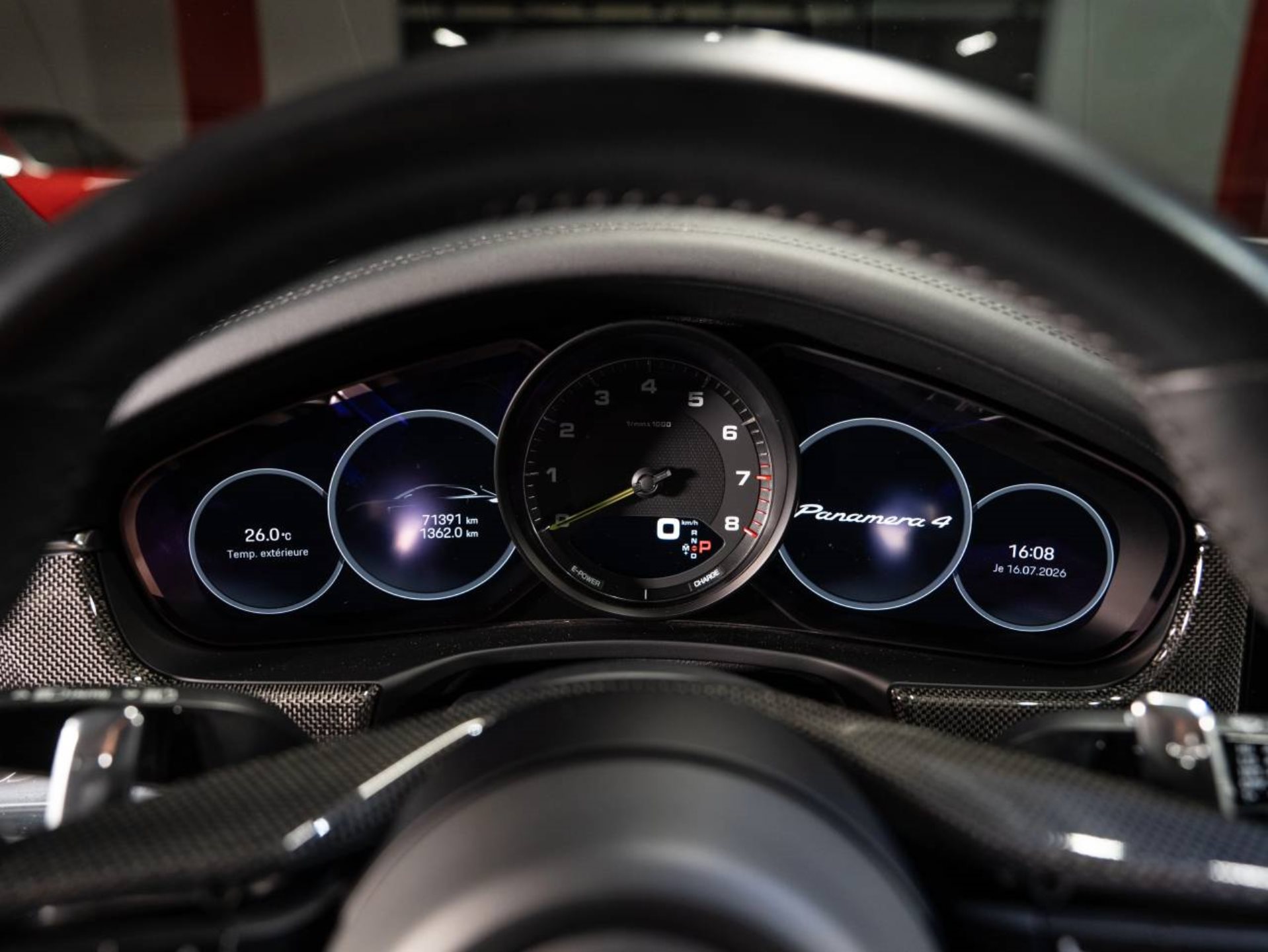 PORSCHE Panamera 4 E-Hybrid Sport Turismo Platinum Edition (MY23)-image-9