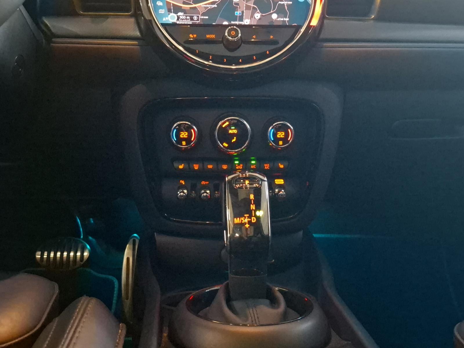 MINI Clubman F54 2.0i John Cooper Works ALL4-image-11