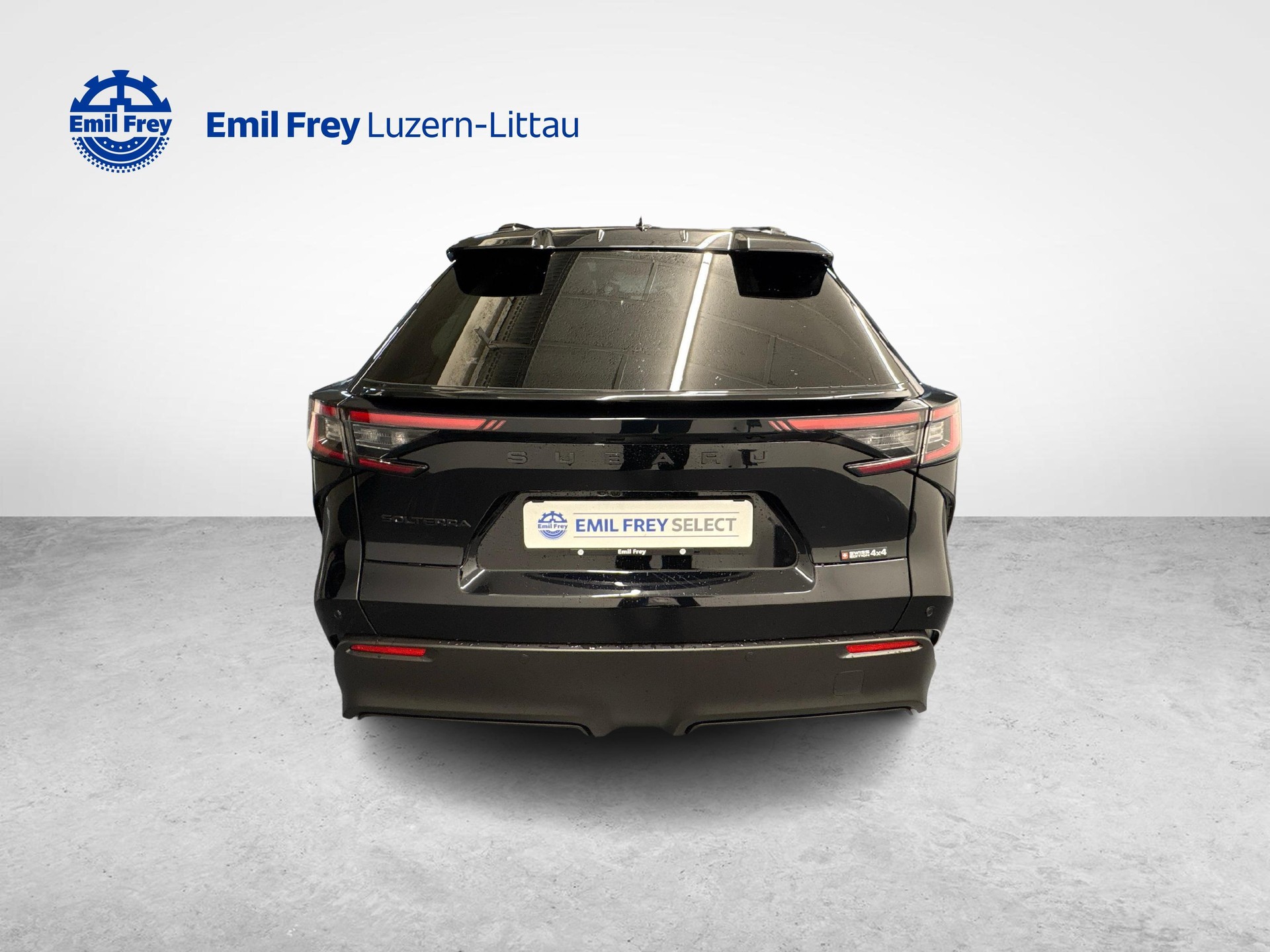 SUBARU Solterra eV Luxury AWD-showroom-element-3