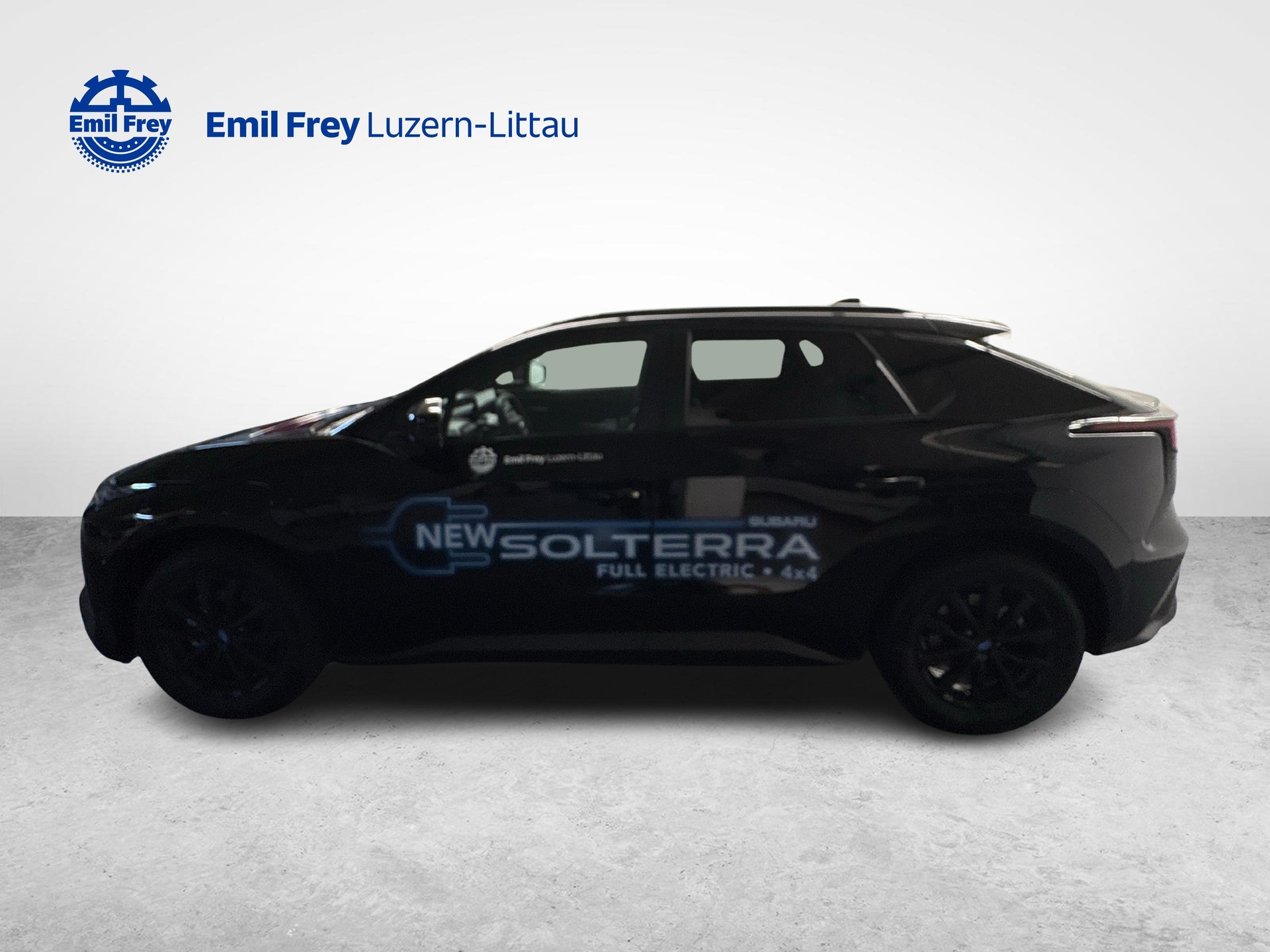 SUBARU Solterra eV Luxury AWD-showroom-element-1