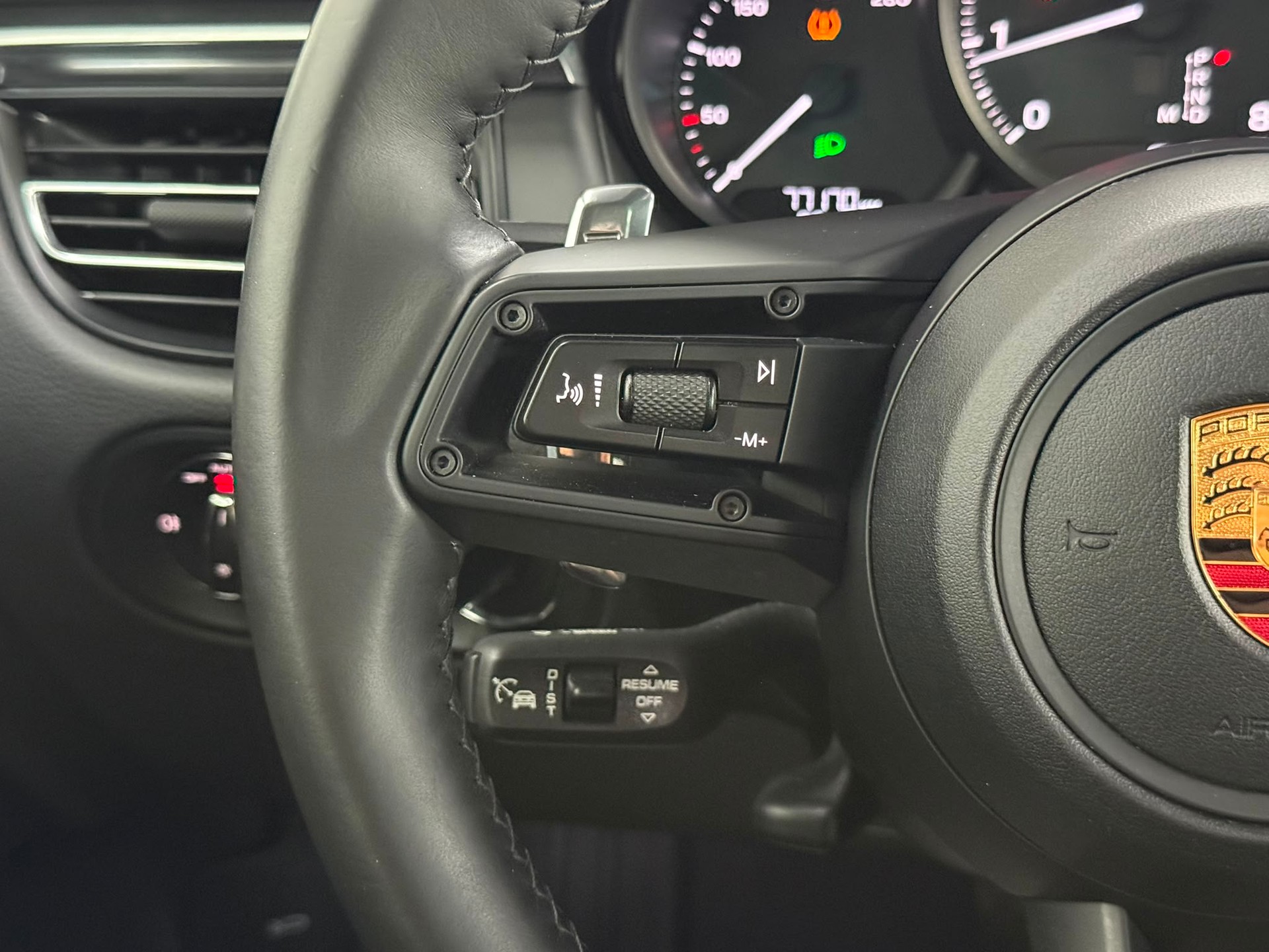 PORSCHE Macan PDK-image-16