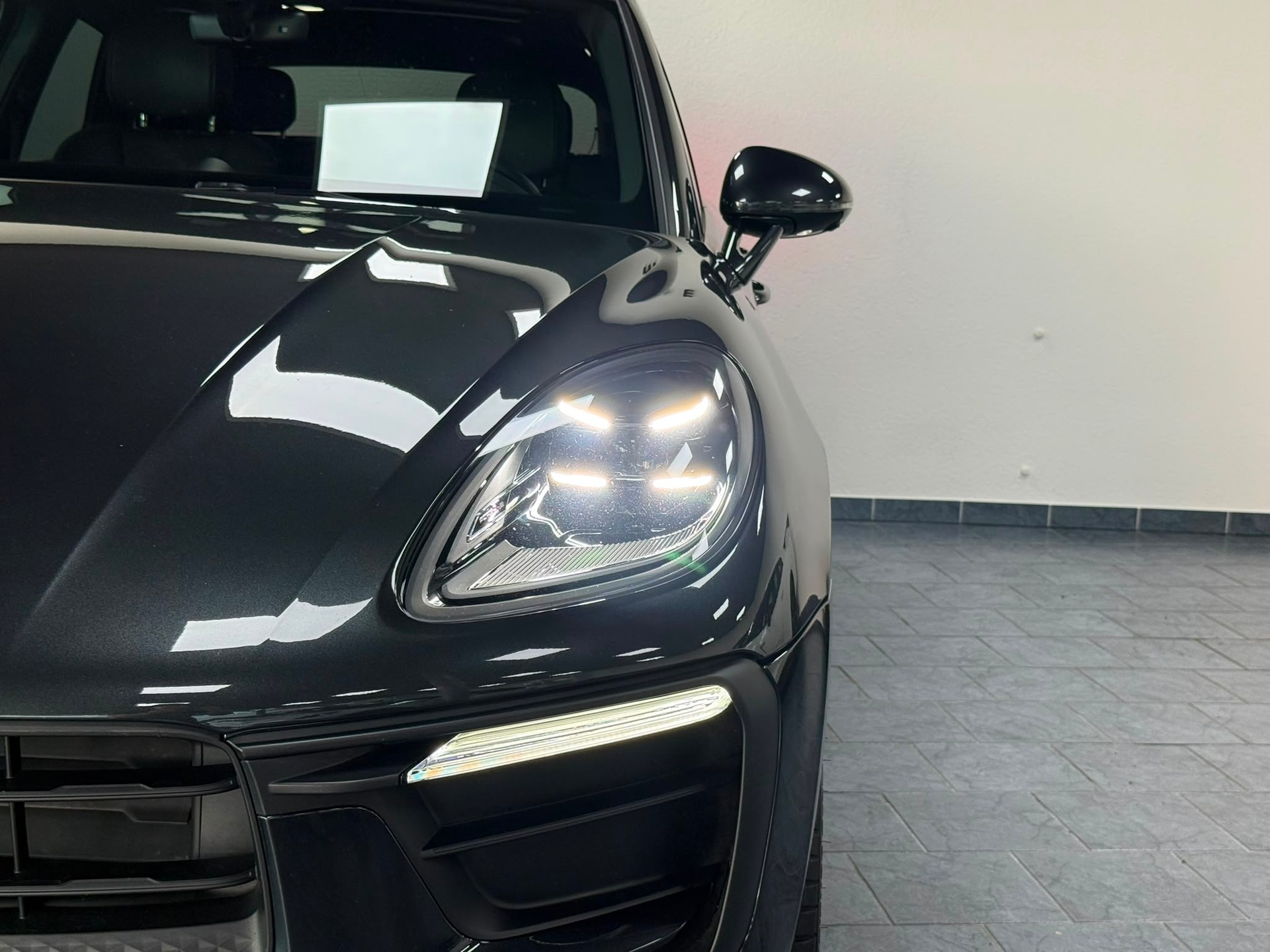 PORSCHE Macan PDK-image-8
