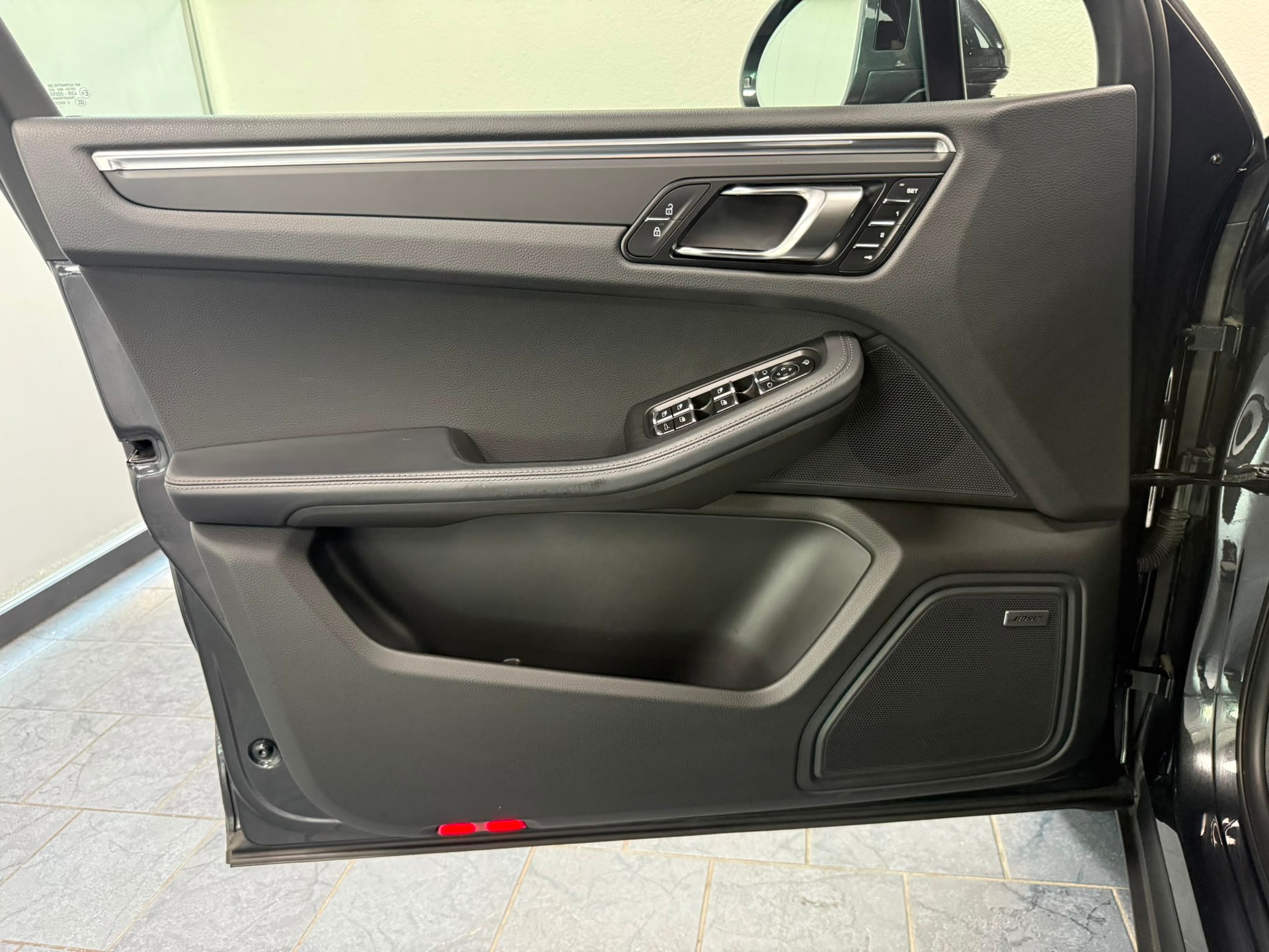 PORSCHE Macan PDK-image-11