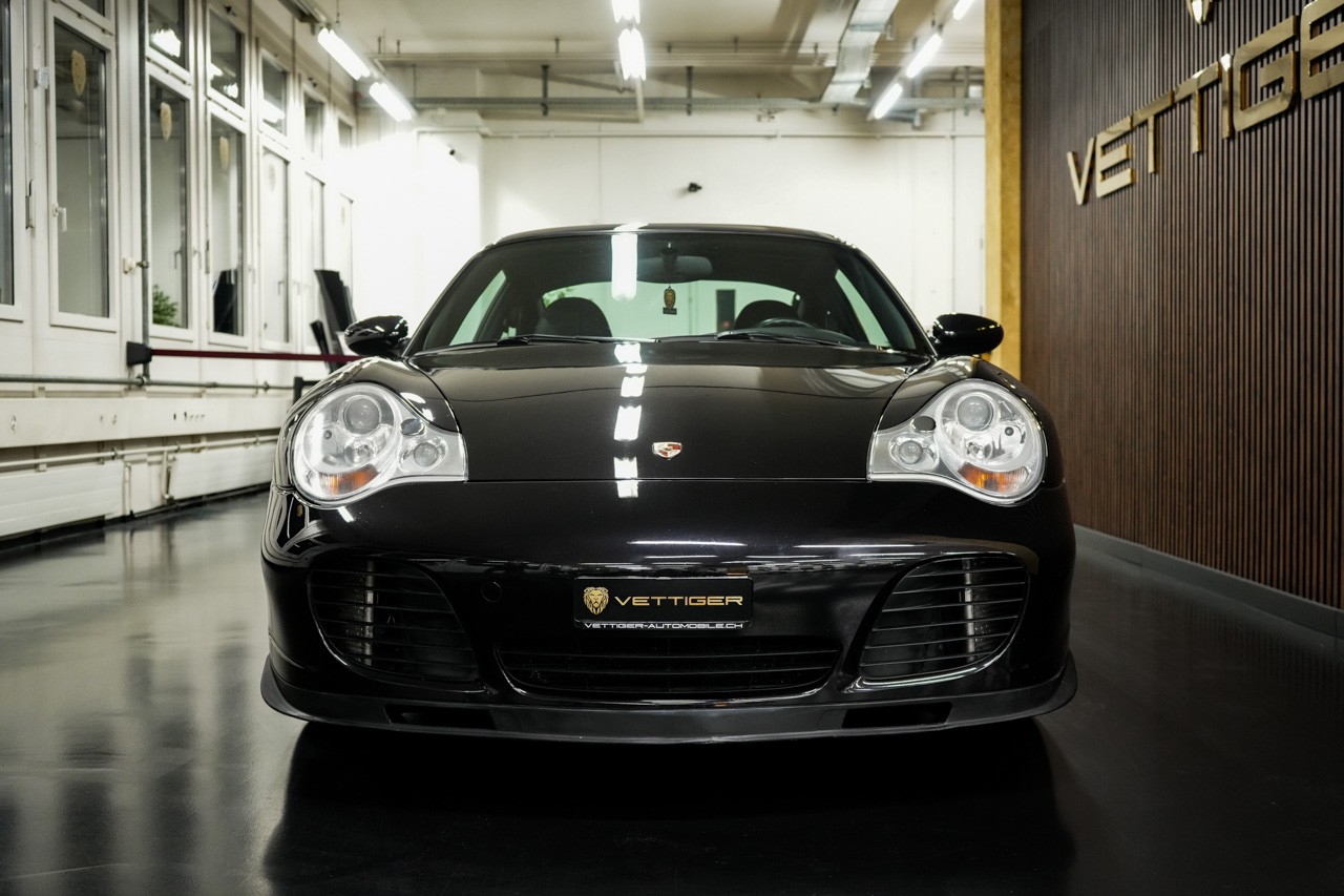 PORSCHE 911 Turbo-showroom-element-1