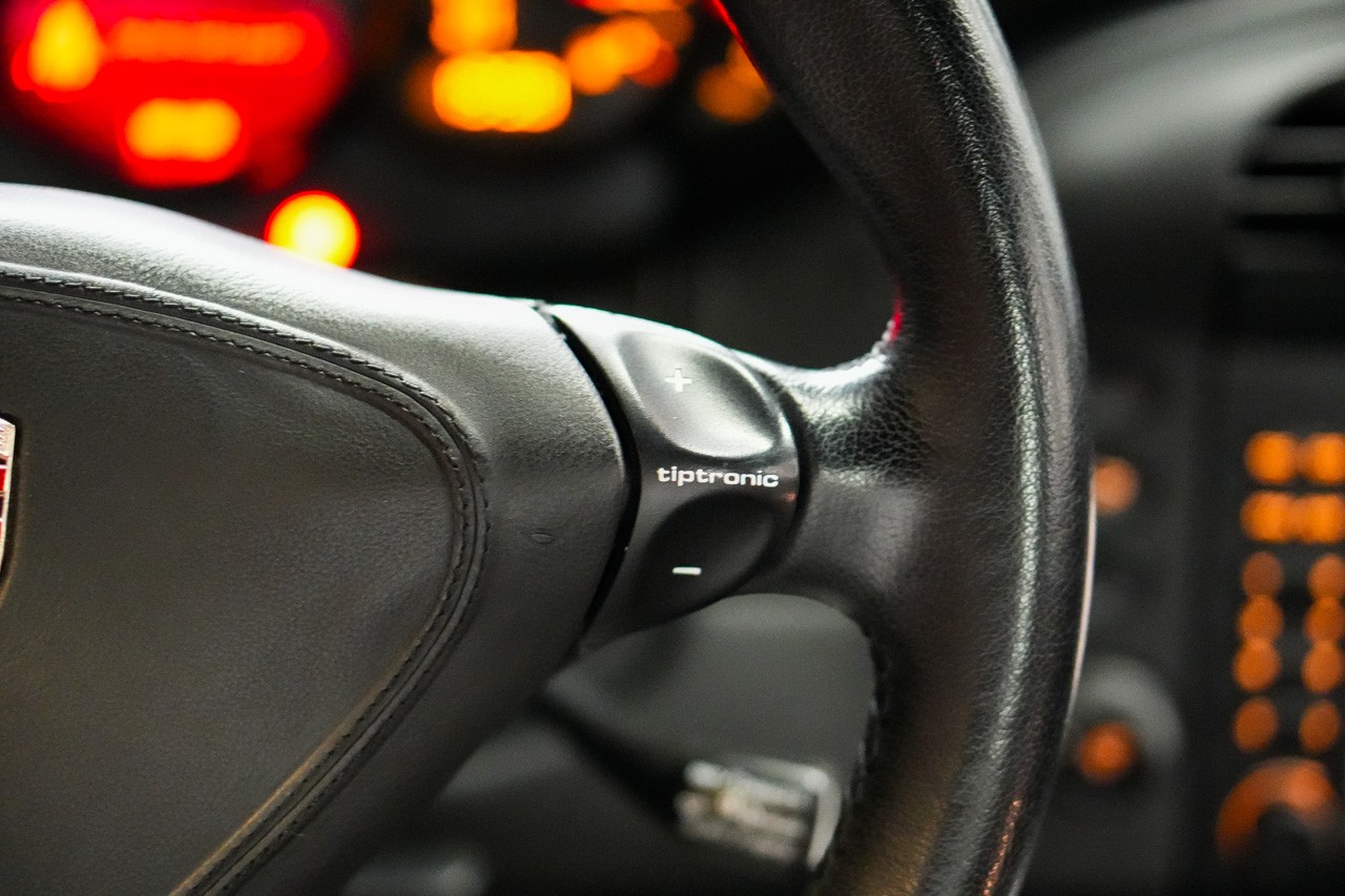 PORSCHE 911 Turbo-image-23