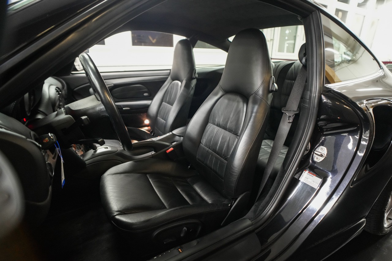 PORSCHE 911 Turbo-image-11